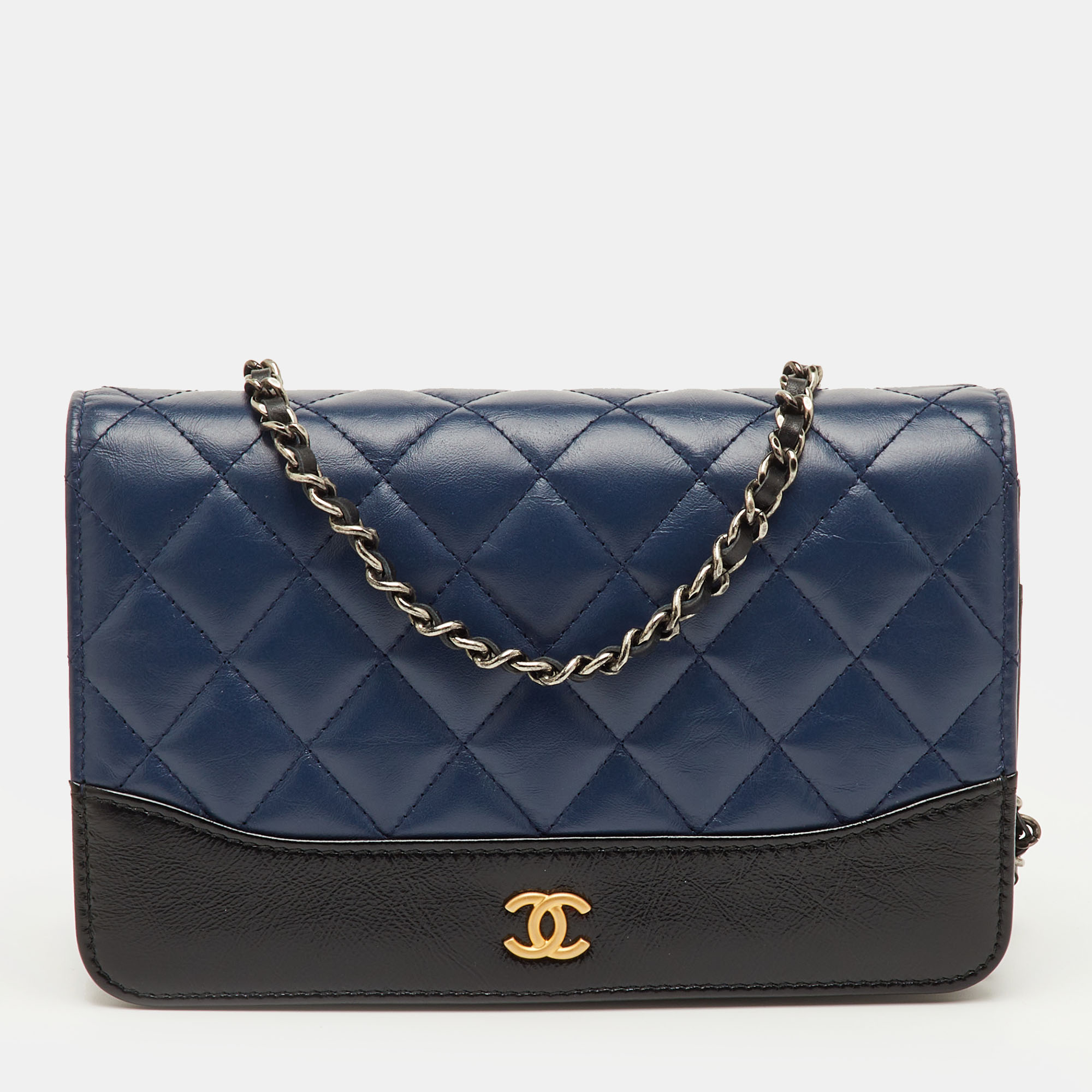 Pre-owned Chanel Cc Gabrielle Navy Blue/black Quilted Leather Wallet On Chain