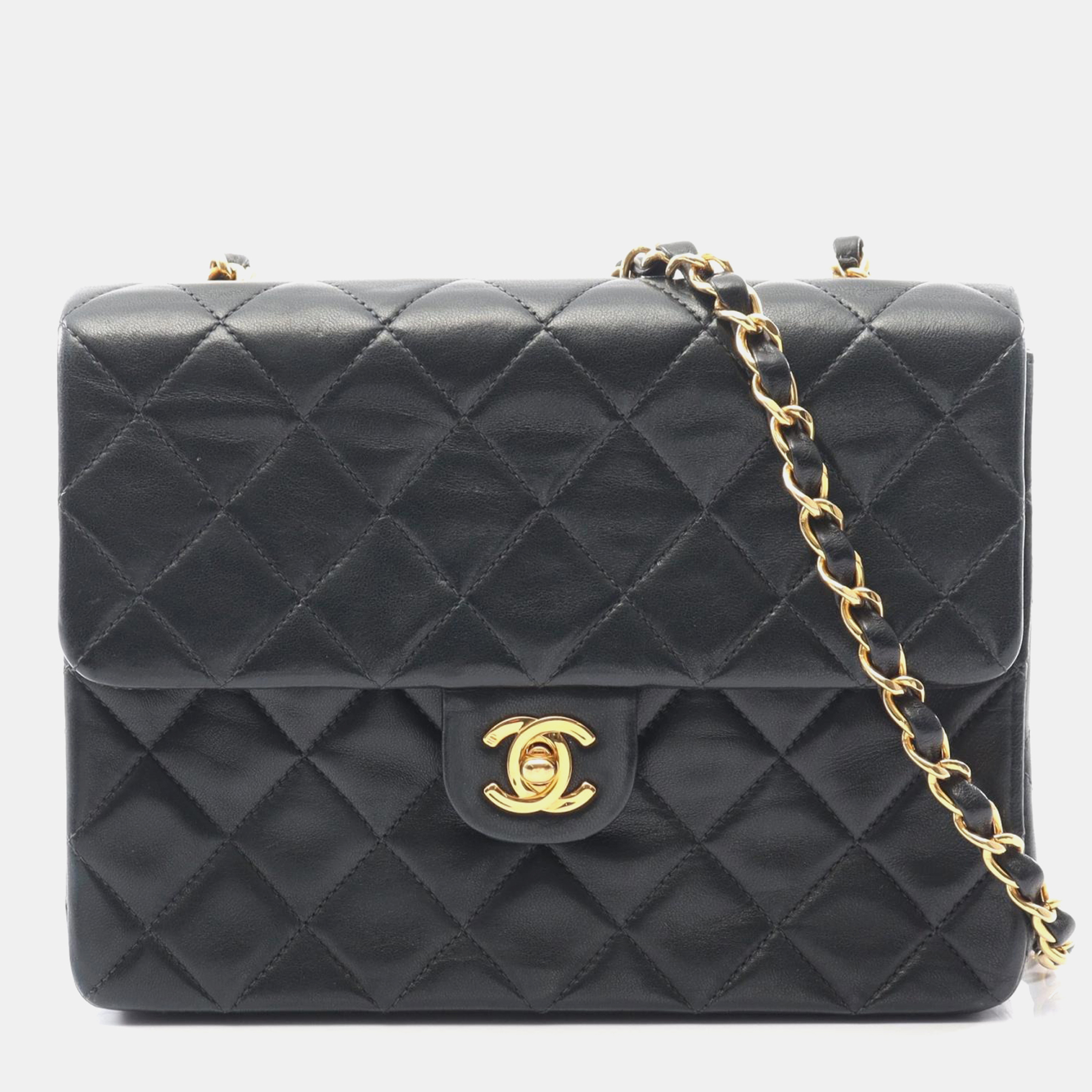 

Chanel Flap Turnlock Black Leather Shoulder Bag