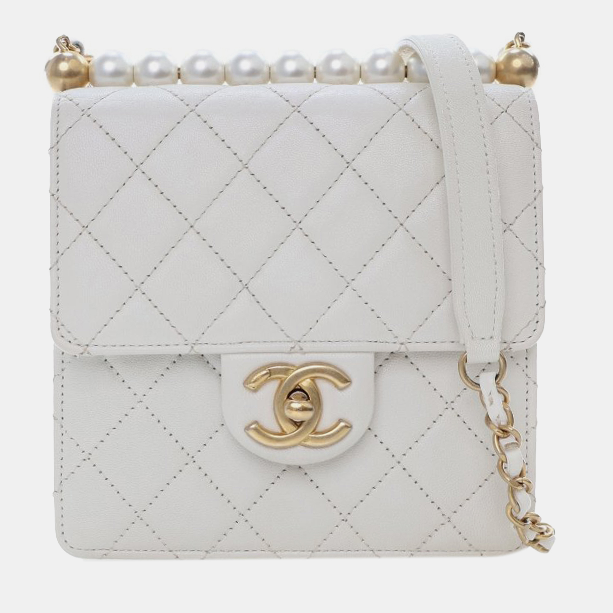 

Chanel White Small Quilted Lambskin Chic Pearls Flap