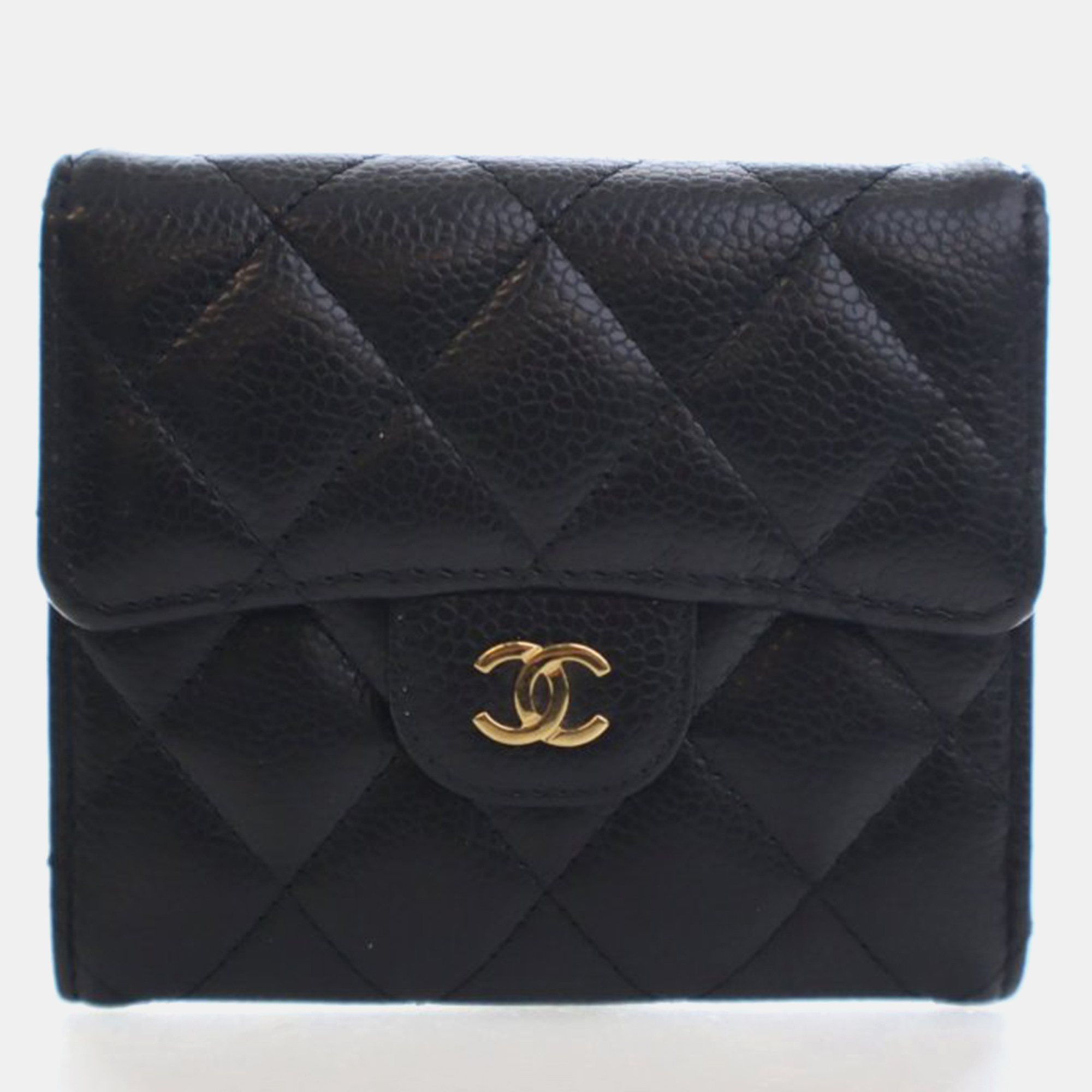 

Chanel Caviar Compact Classic Flap Wallet, Black