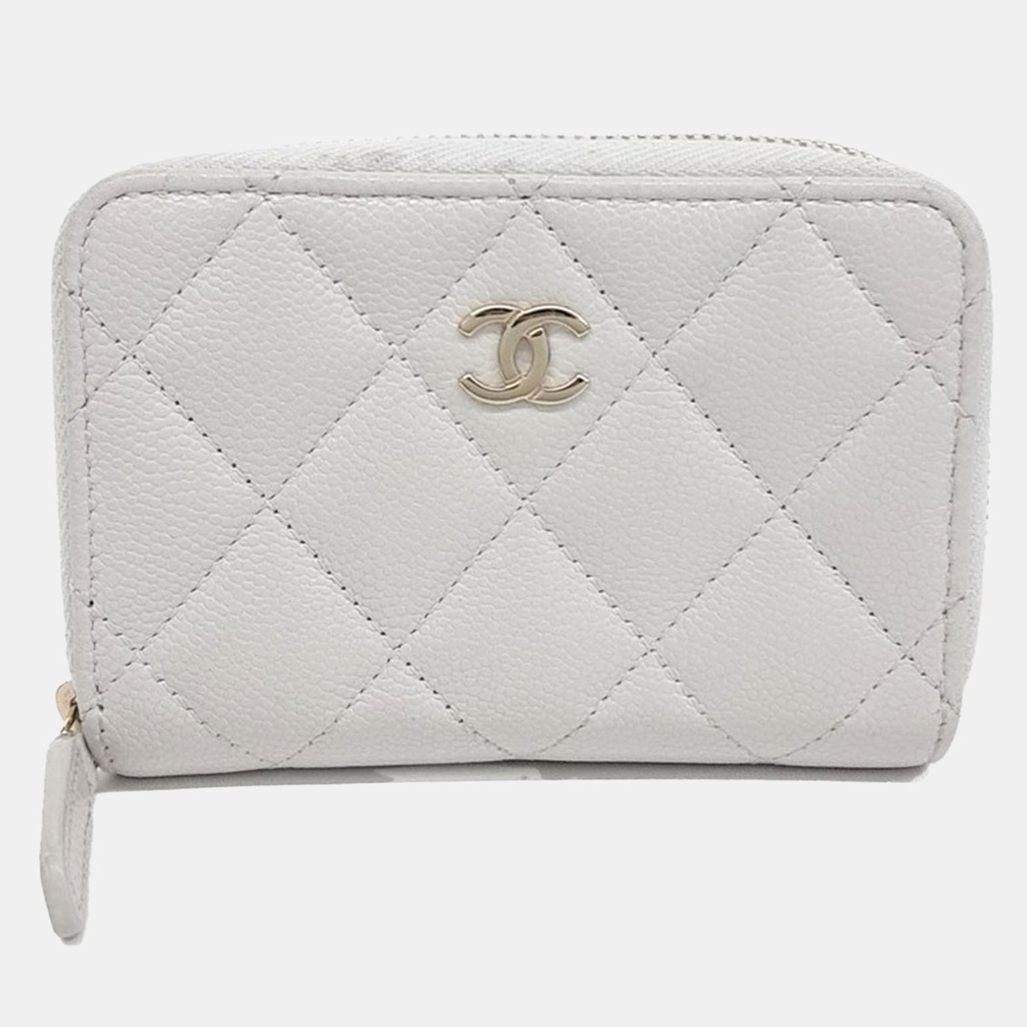 

Chanel Grey Leather Caviar Card Holder