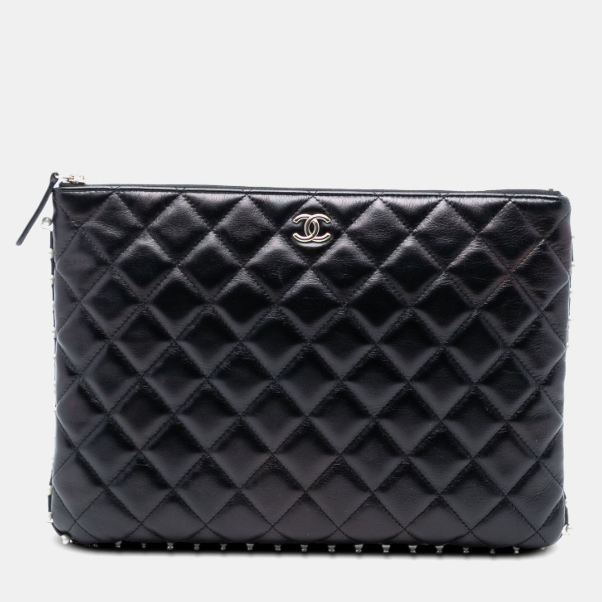 

Chanel Black Medium Quilted Lambskin Pearl O Case Clutch