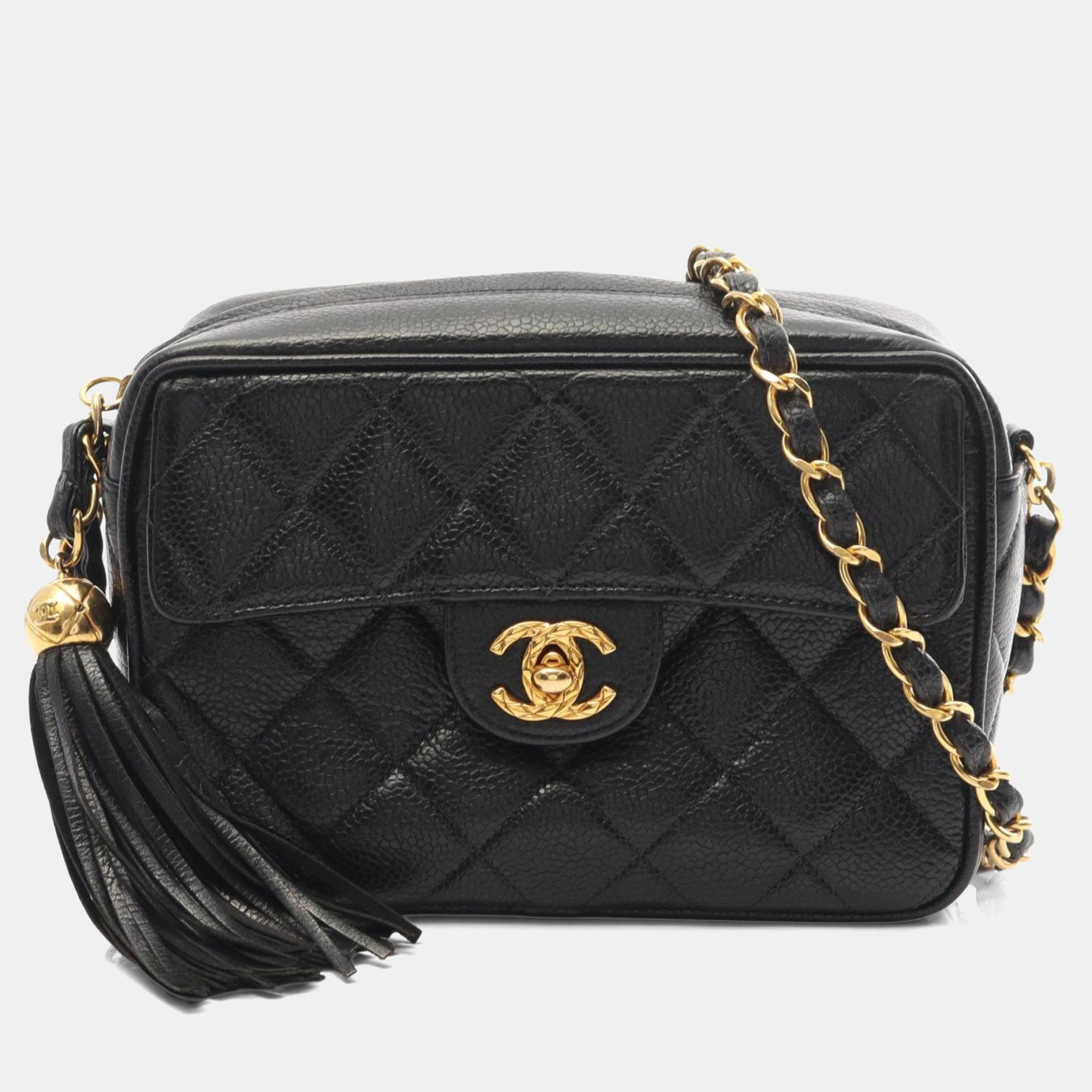 

Chanel Matelasse Shoulder Bag In Calfskin Leather Black