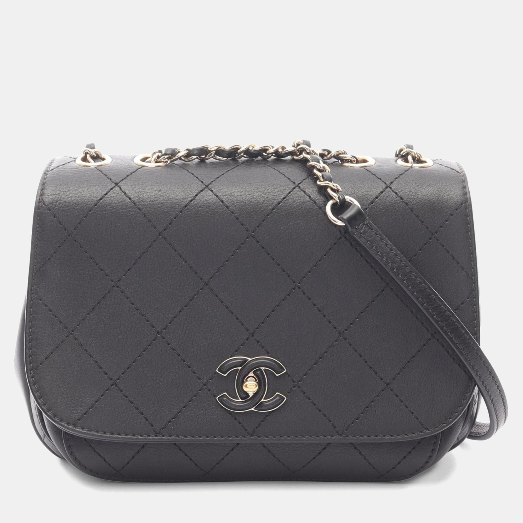 

Chanel Matelasse Shoulder Bag Leather Black