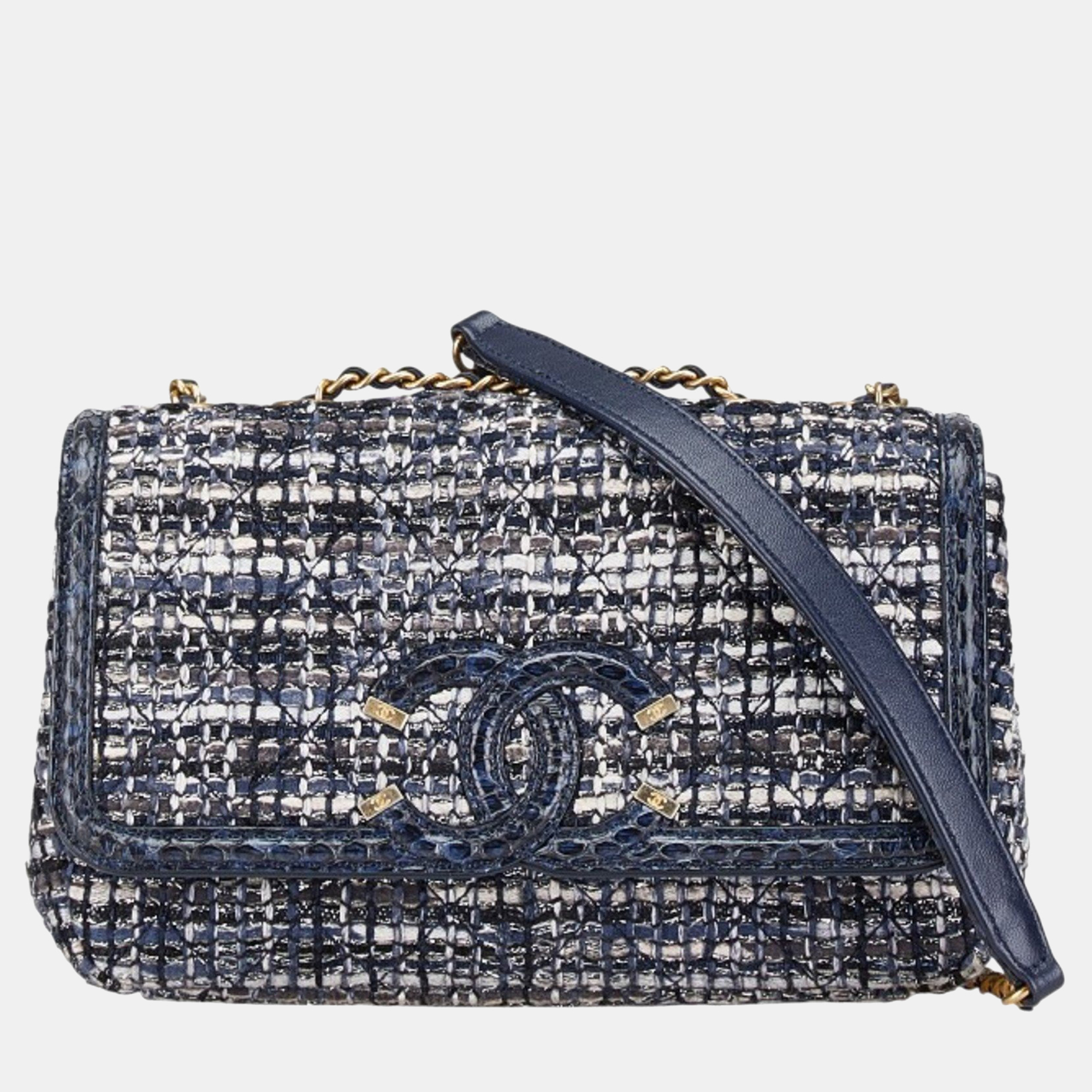 

Chanel Cc Filigree Coco Mark Python Embossed Chain Shoulder Bag In Navy Tweed And Leather, Navy blue
