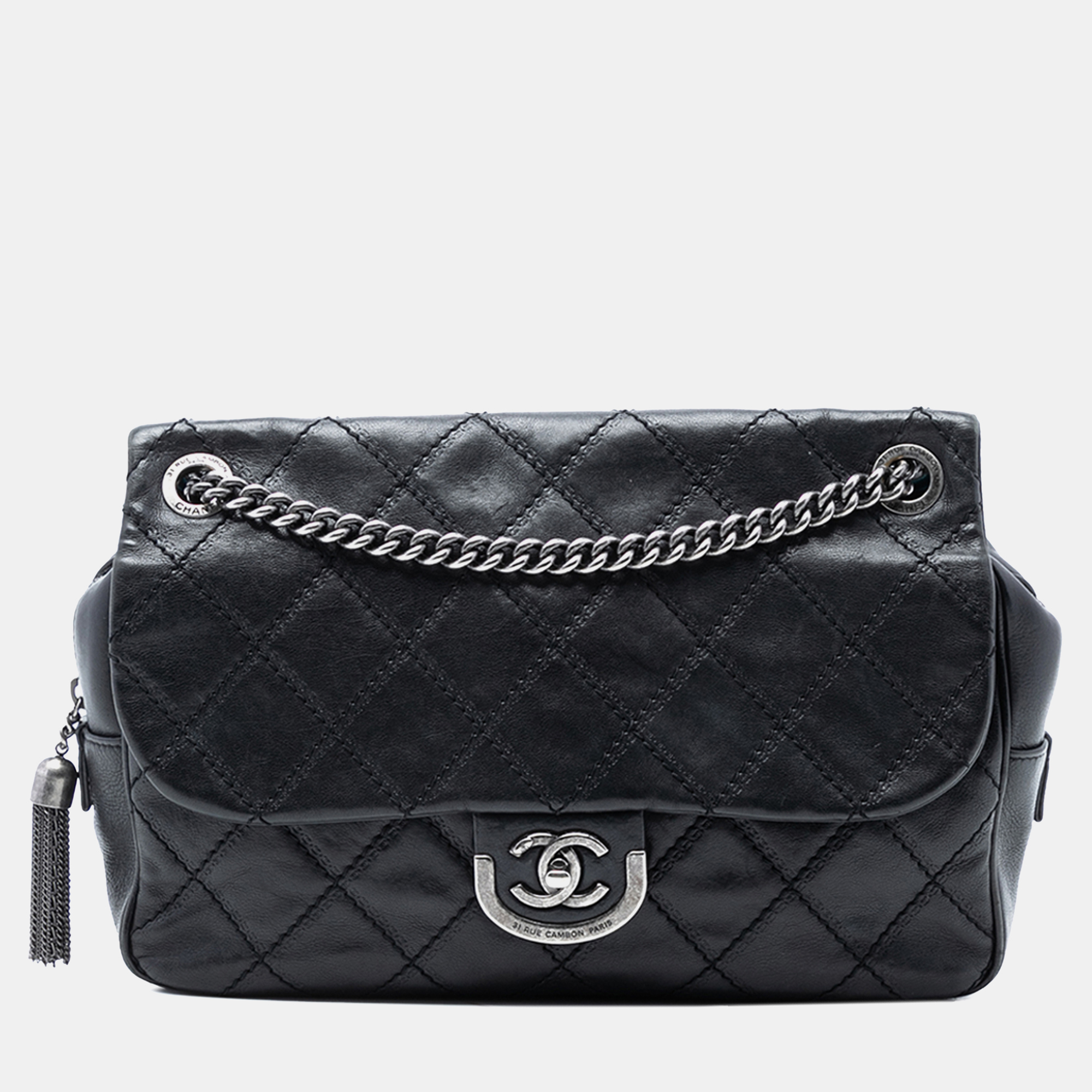 

Chanel Black Paris Edinburgh Jumbo Quilted Calfskin Coco Sporran Flap