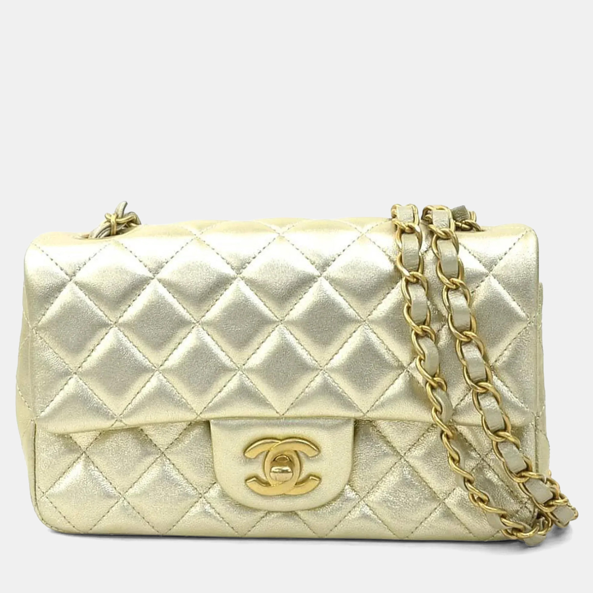 

Chanel Shoulder Bag Leather Gold