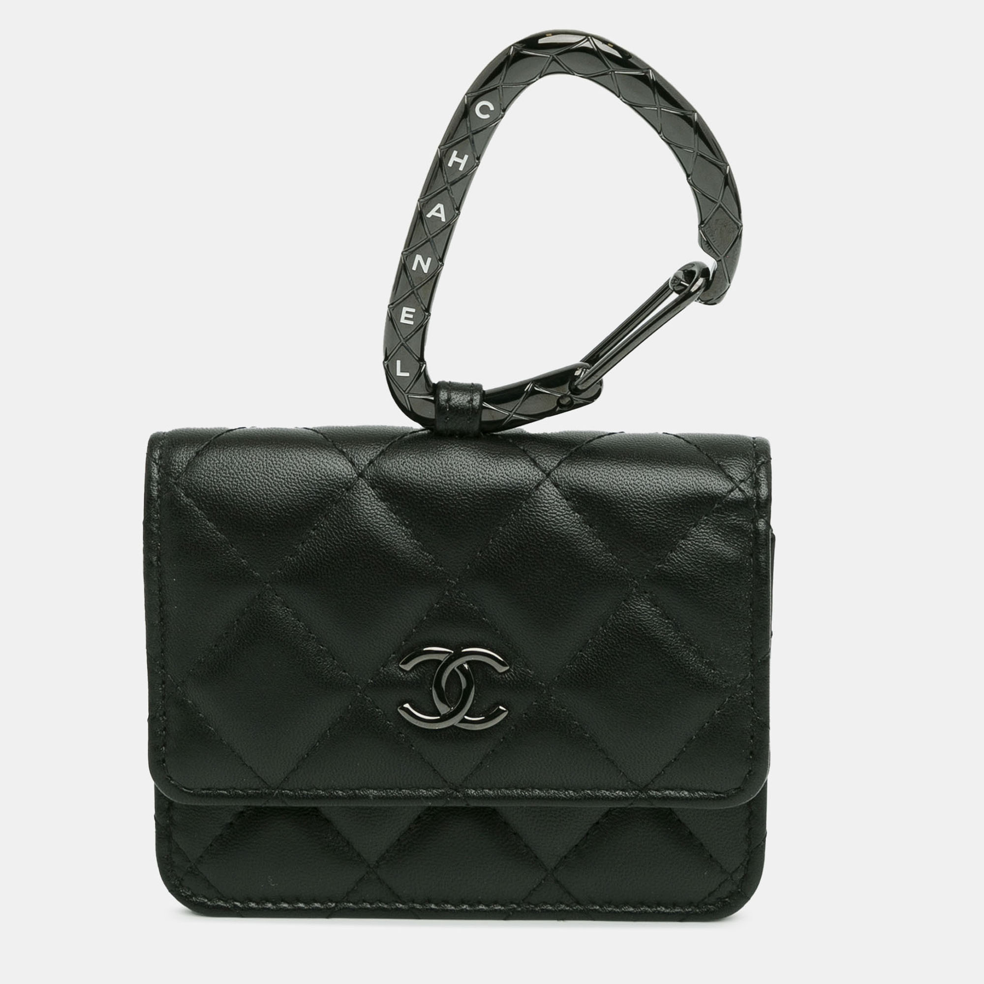 

Chanel Black Quilted Lambskin So Black CC Hook Card Holder