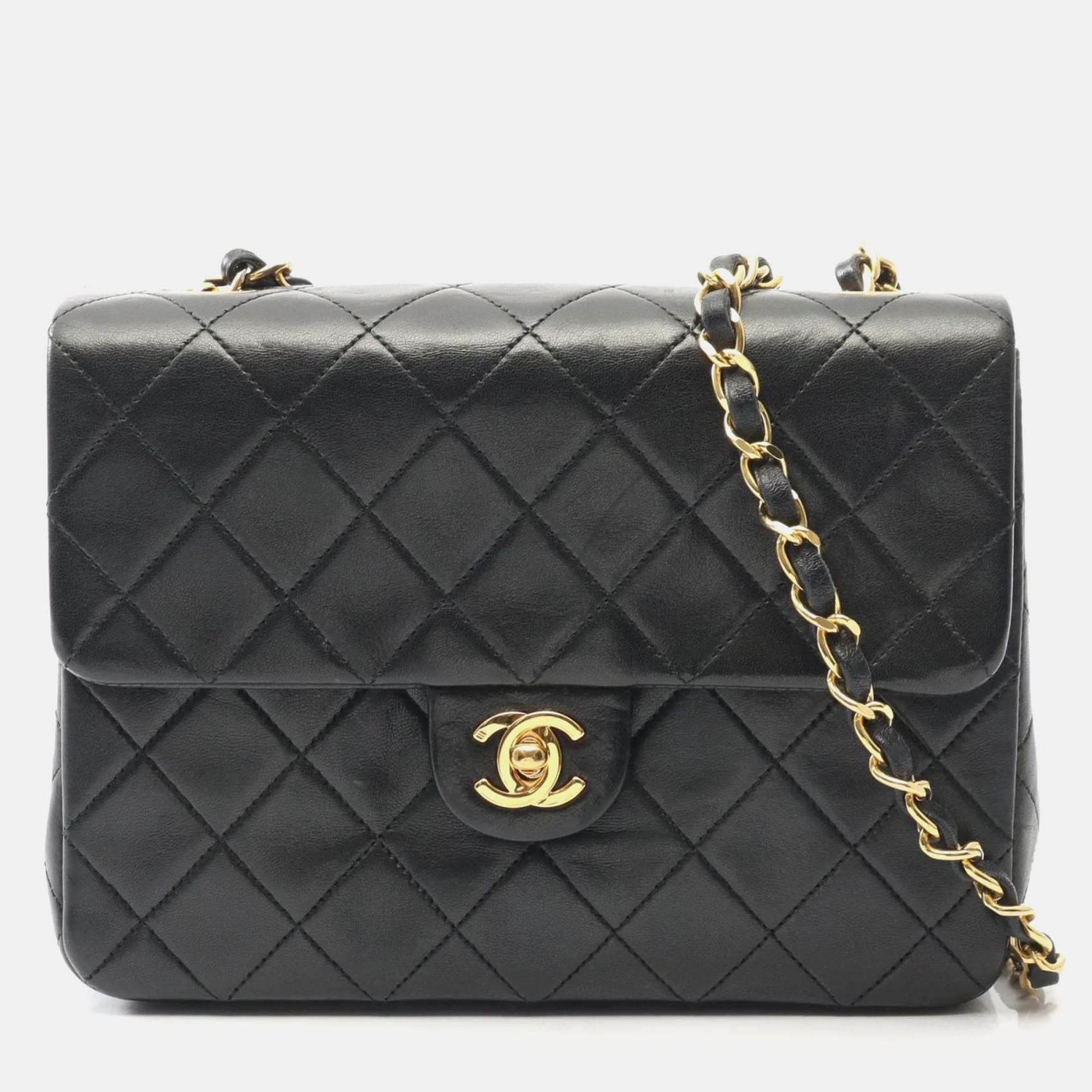 

Chanel Mini Matelasse 20 Shoulder Bag Lambskin Leather Black