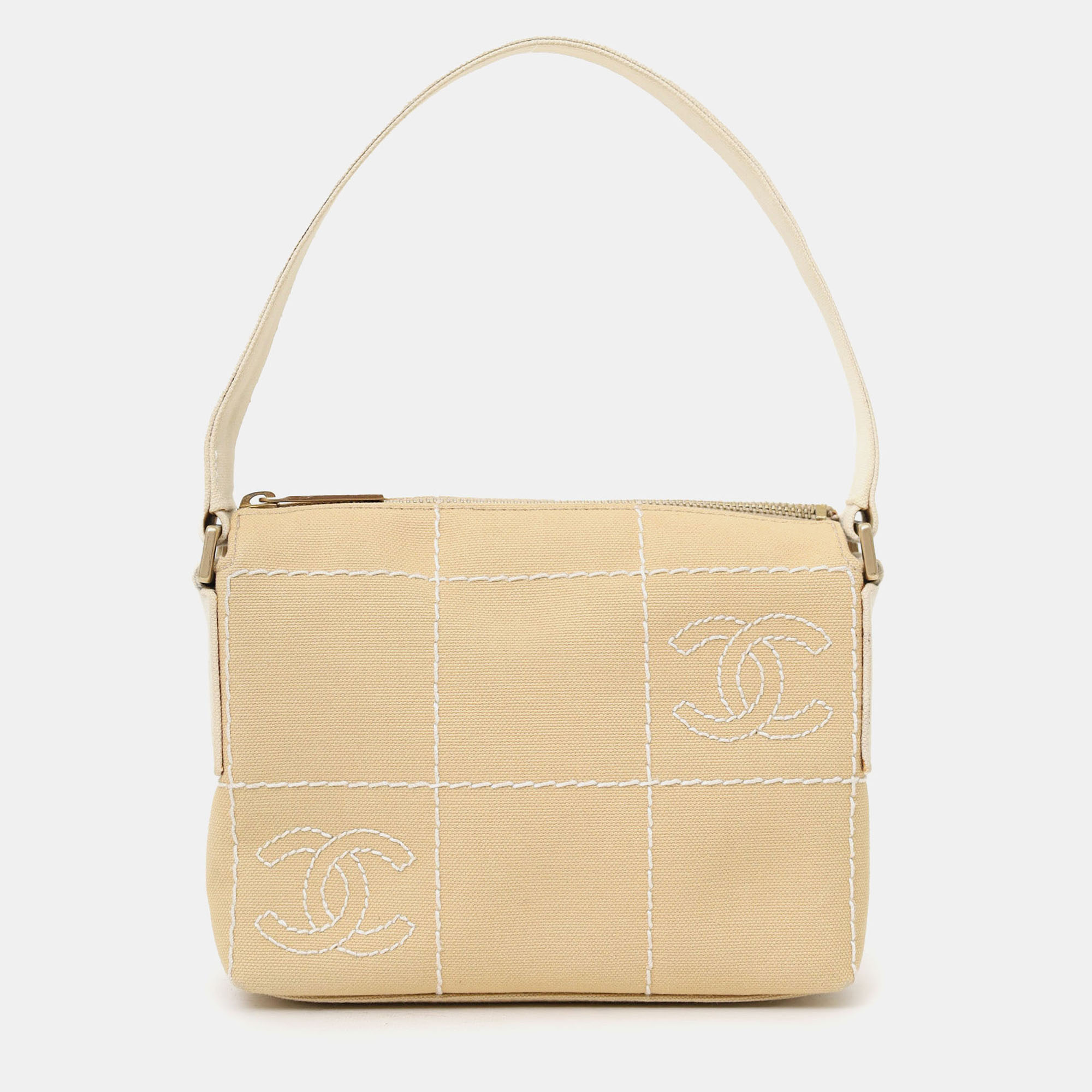 

Chanel 2003-04 Beige Canvas Chocolate Bar Mini Pochette