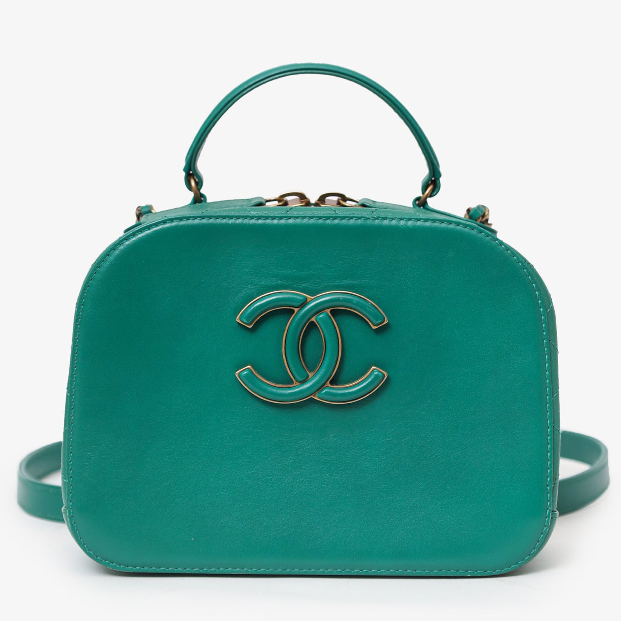 

Chanel 2016-17 Green Leather Small Coco Curve Vanity Case