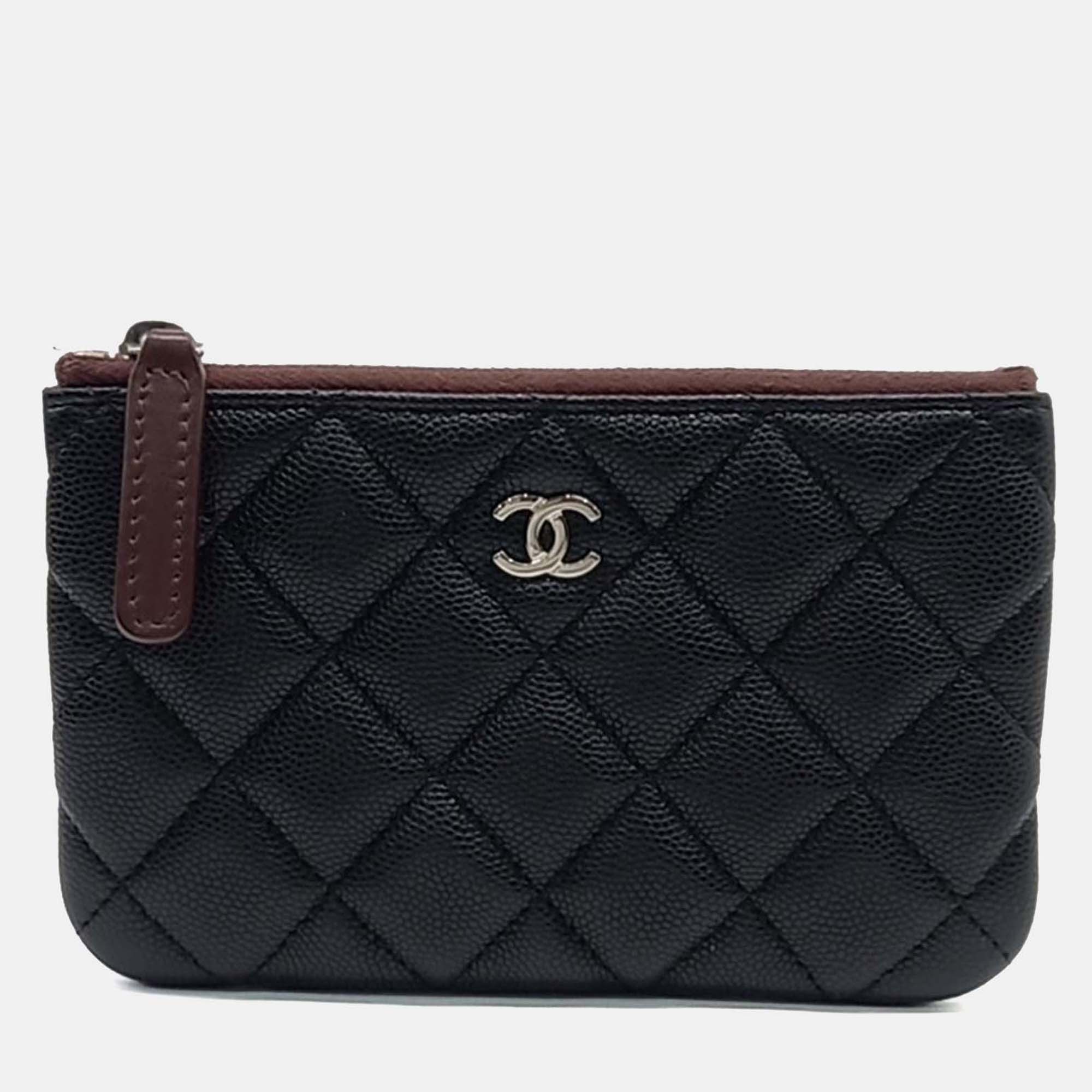 

Chanel Black Leather Caviar Pouch