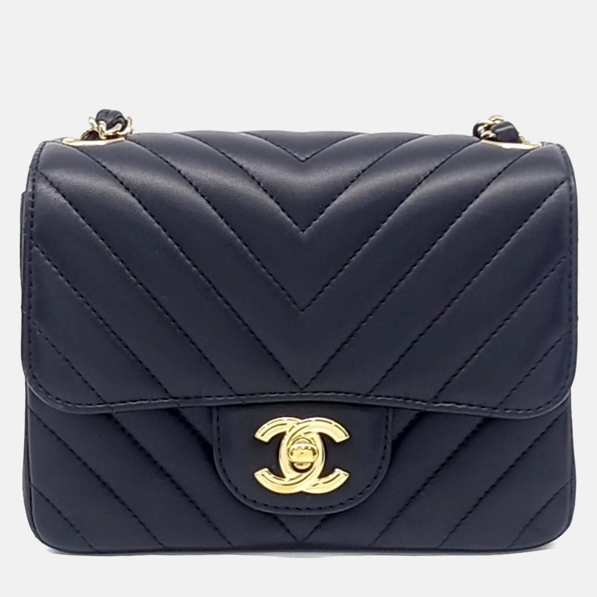 

Chanel Black Leather Chevron Petit Sac Crossbody Bag
