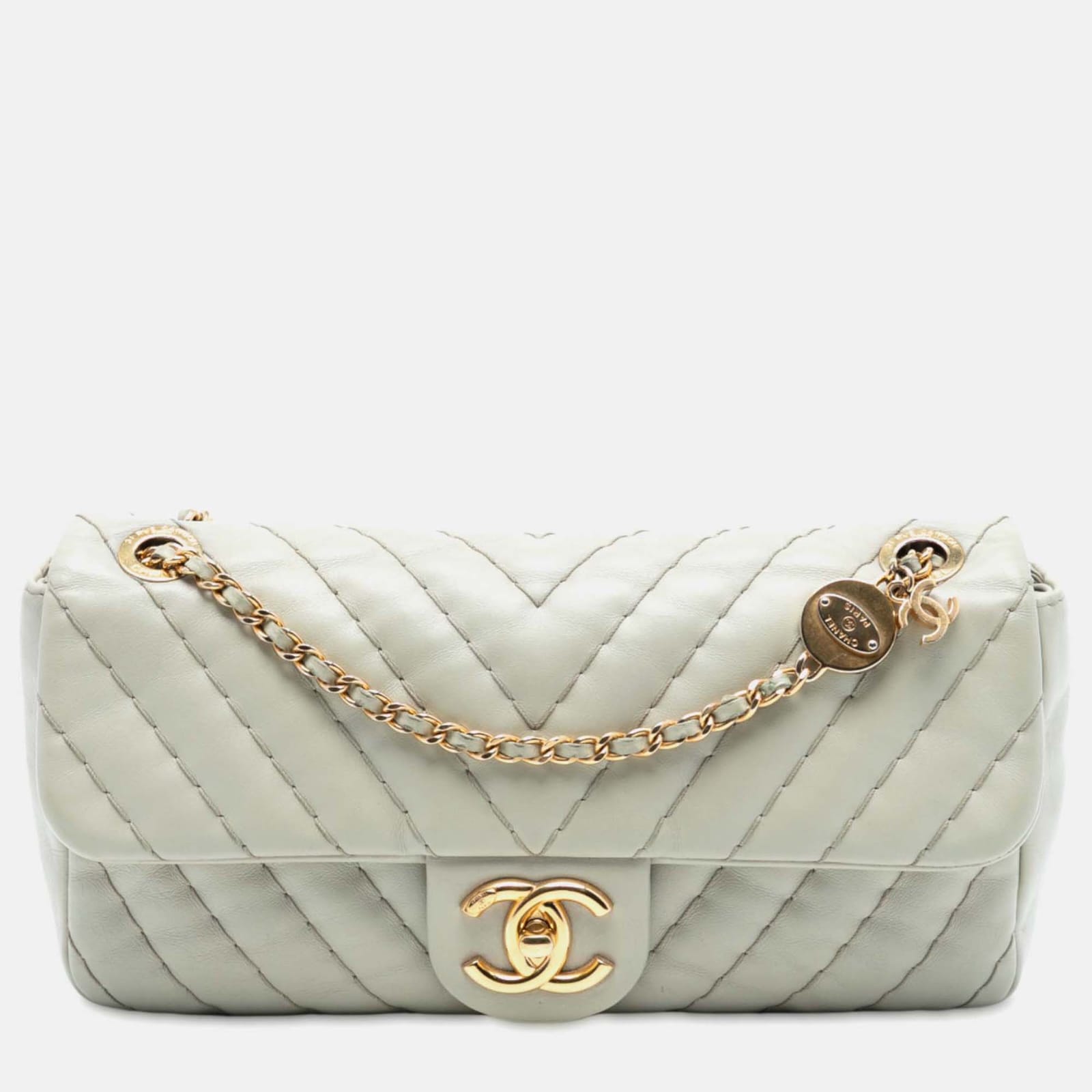 

Chanel Green Medium Double Stitch Chevron Lambskin Single Flap