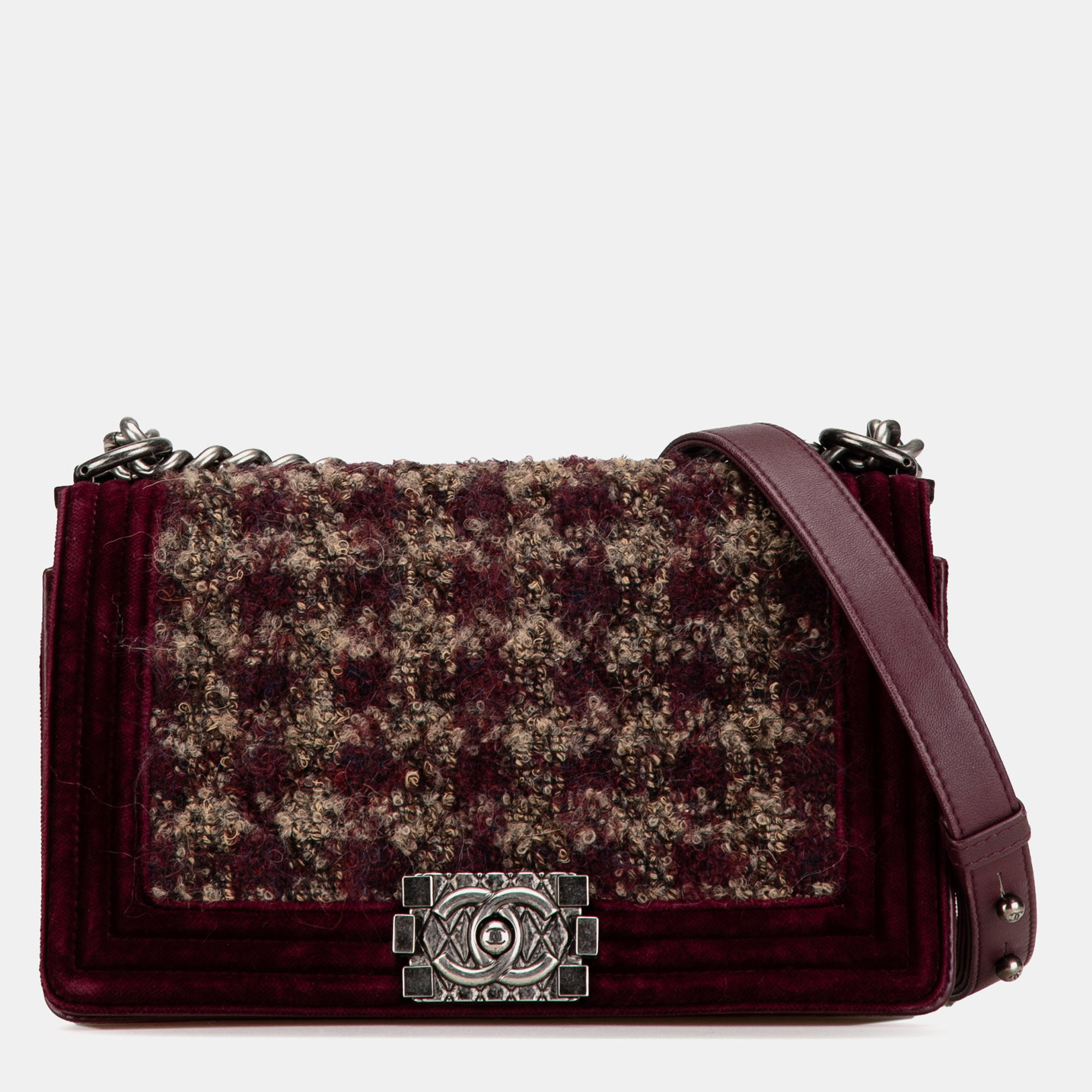 

Chanel Red Old Medium Velvet and Tweed Boy Flap