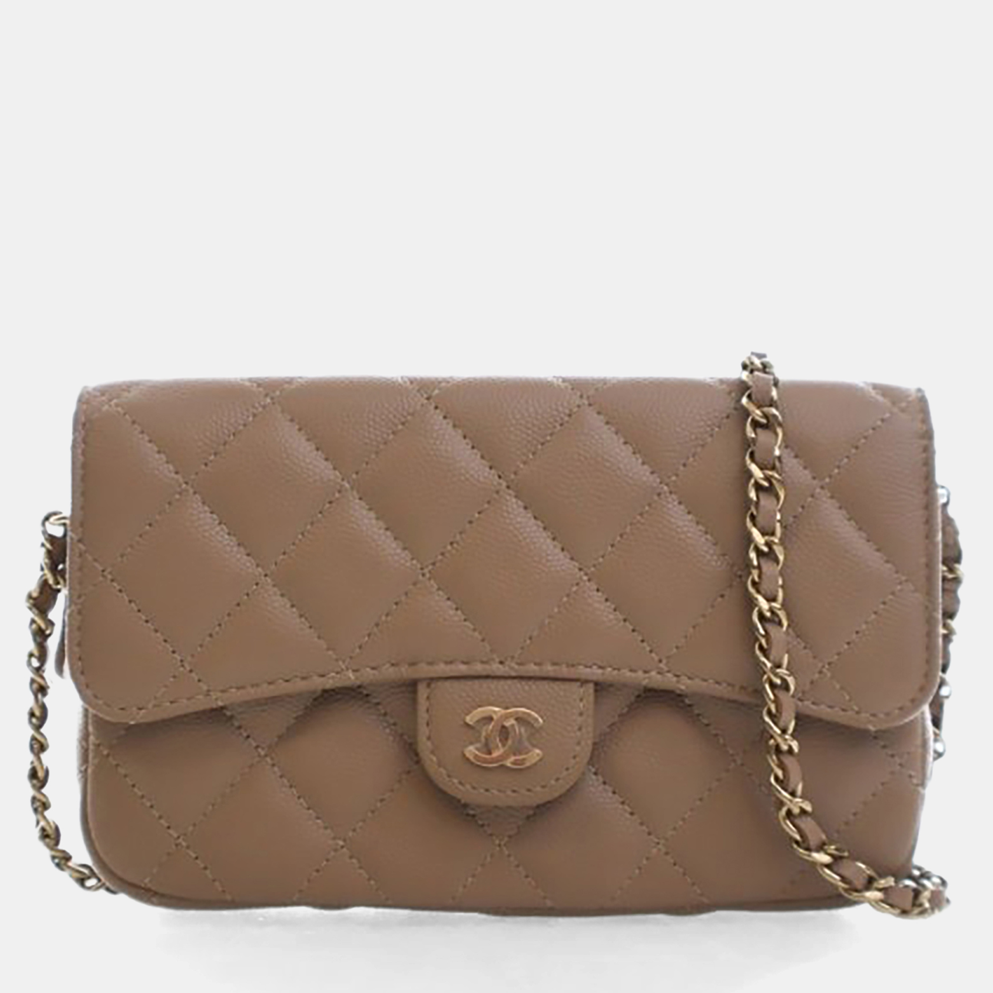 

Chanel Caviar Classic Flap Phone Holder With Chain, Brown