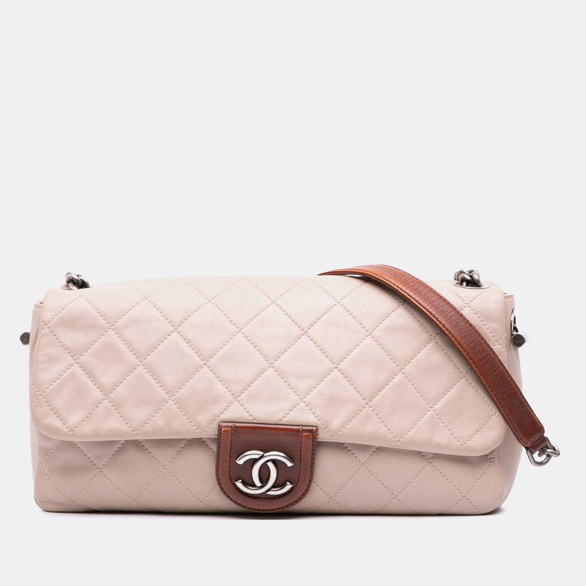 

Chanel Brown Large Quilted Lambskin Country Chic Flap
