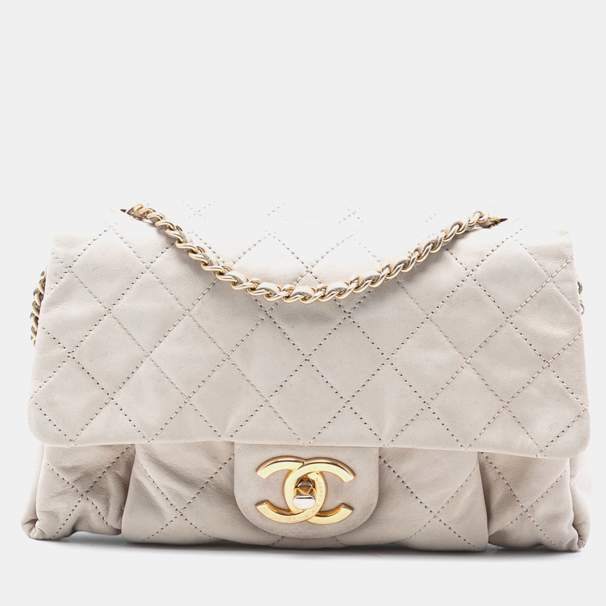 

Chanel White Small Iridescent Quilted Calfskin Chic Quilt Flap