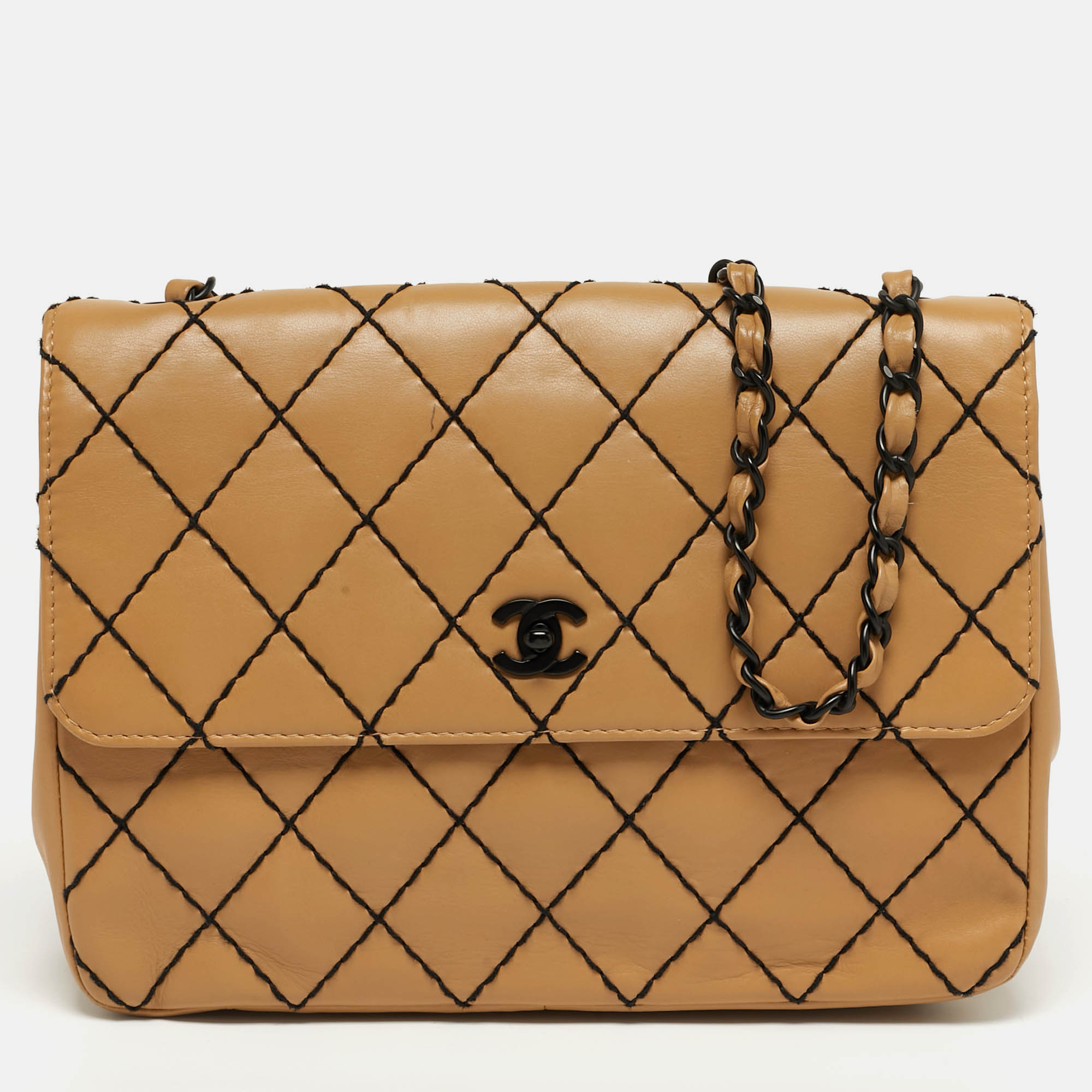 

Chanel Beige/Black Wild Stitch Quilted Leather Flap Bag