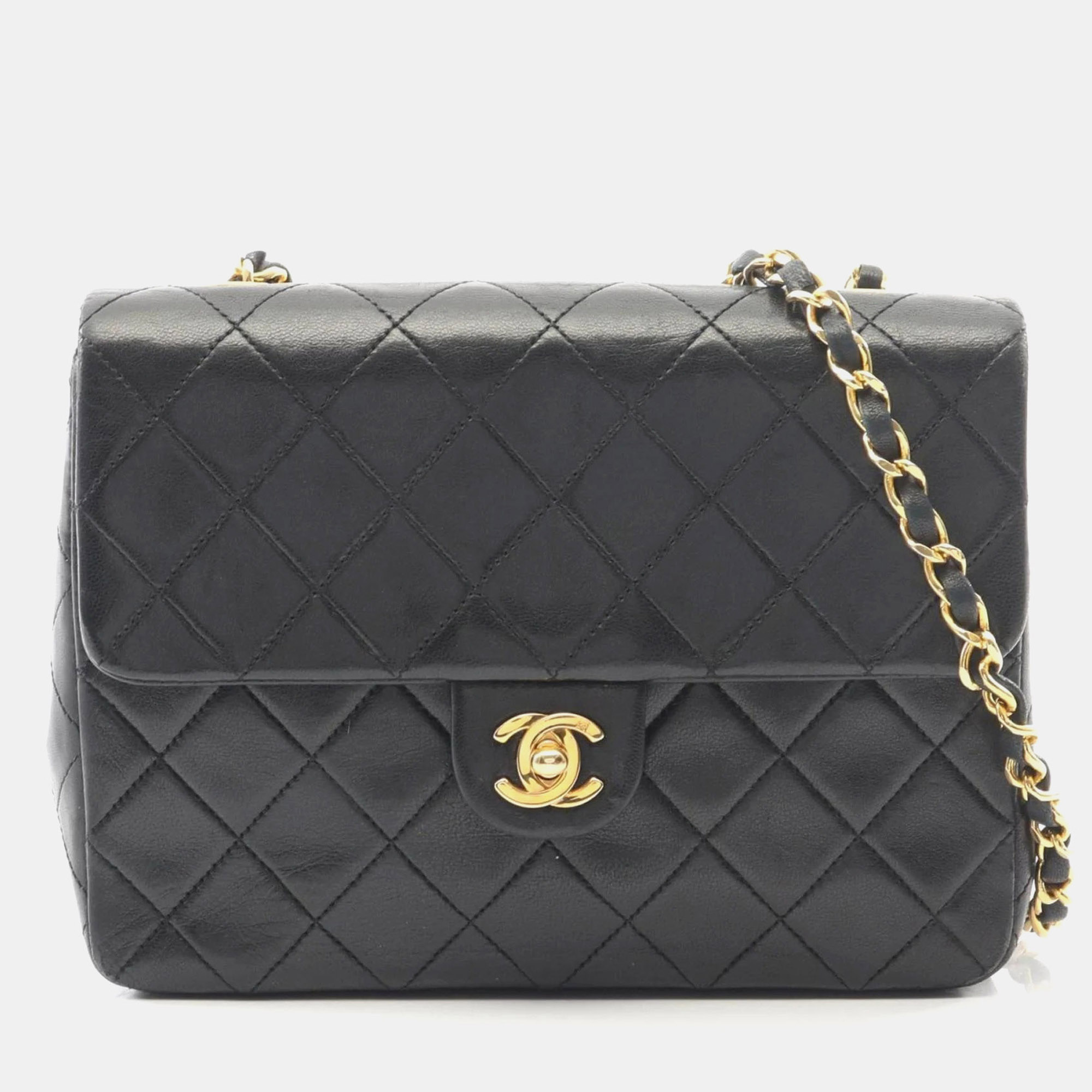 

Chanel Mini Matelasse 20 Shoulder Bag Lambskin Leather Black