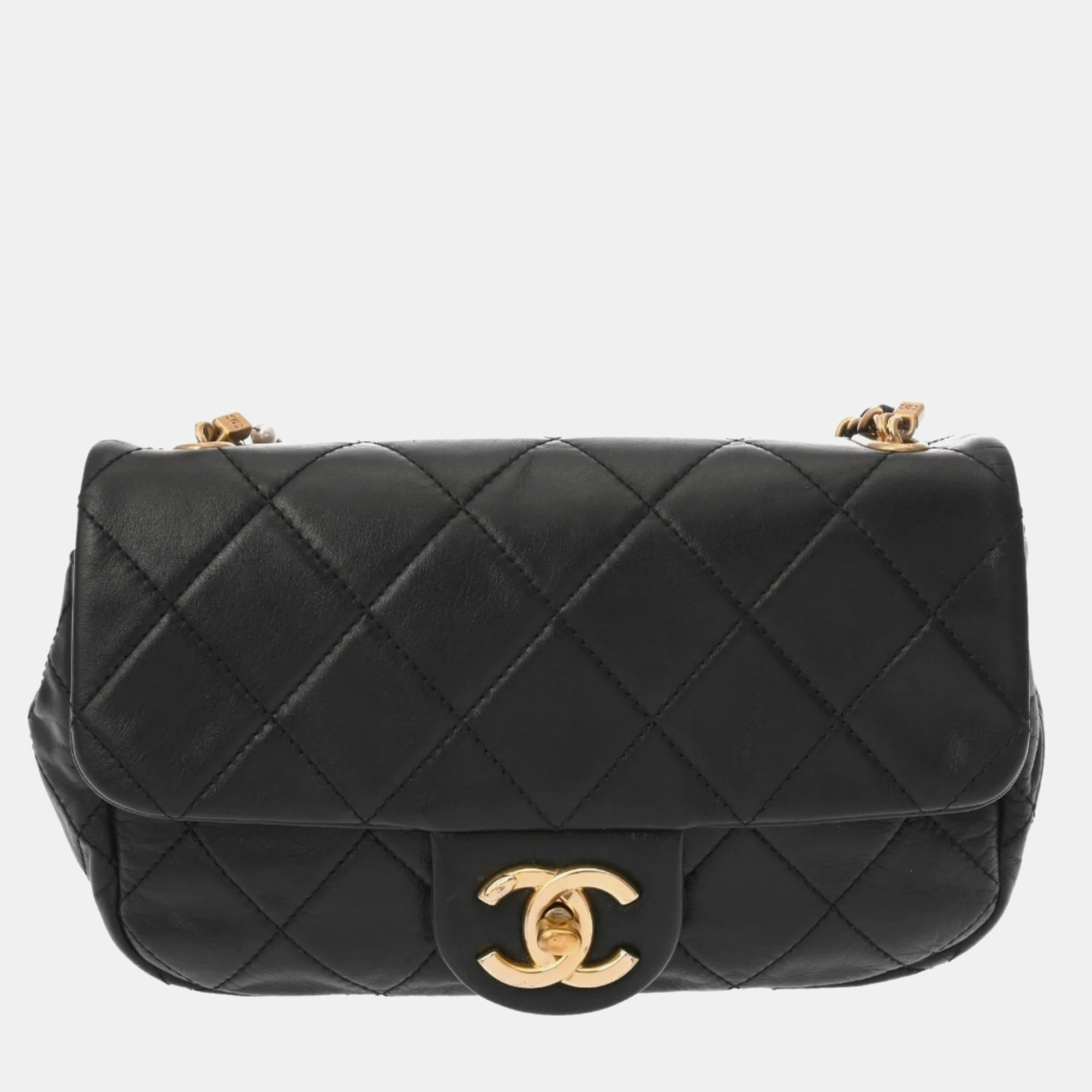 

Chanel Matelasse Mini Chain Shoulder Bag In Black With Calfskin And Pearl