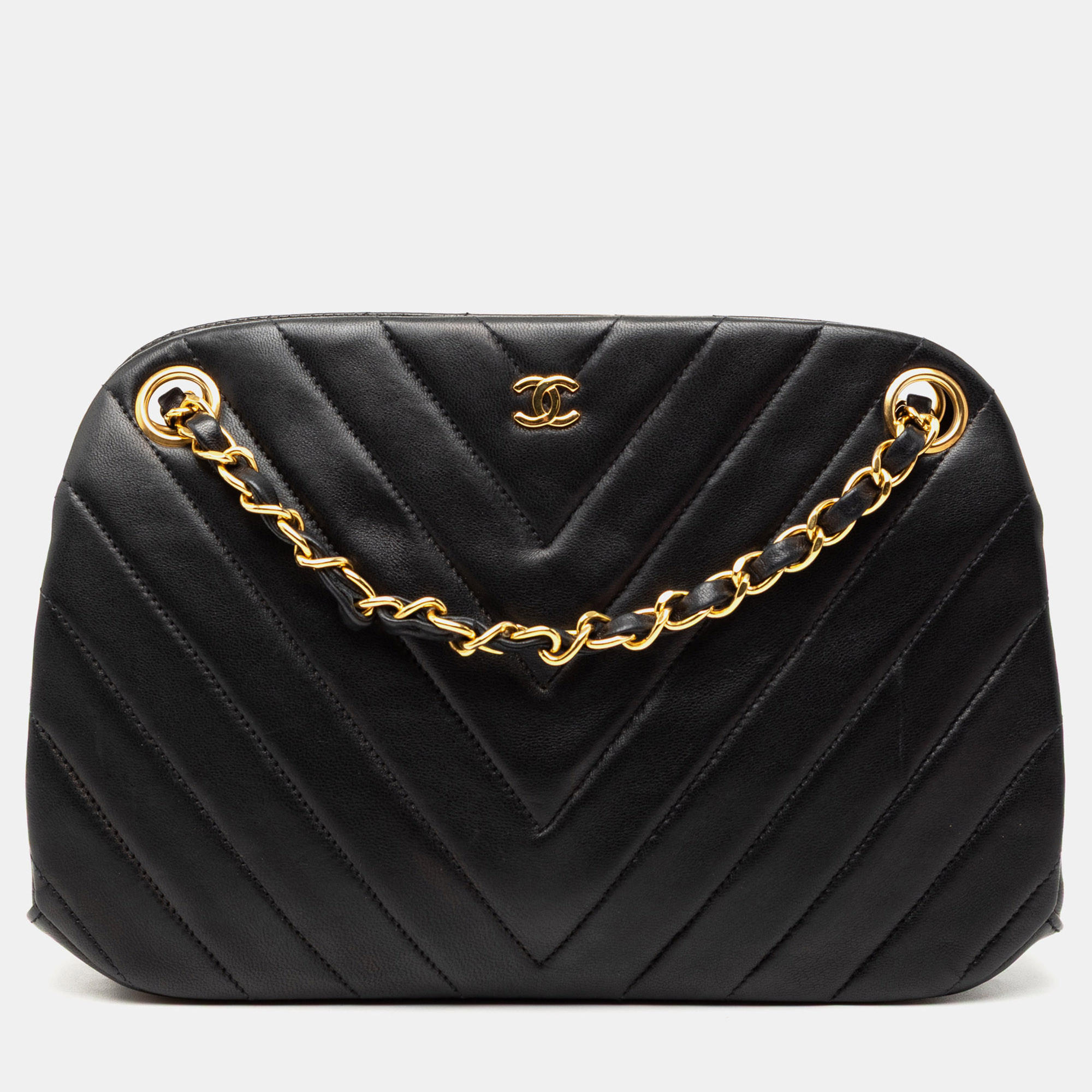 

Chanel Black CC Chevron Quilted Lambskin Kiss Lock Shoulder Bag