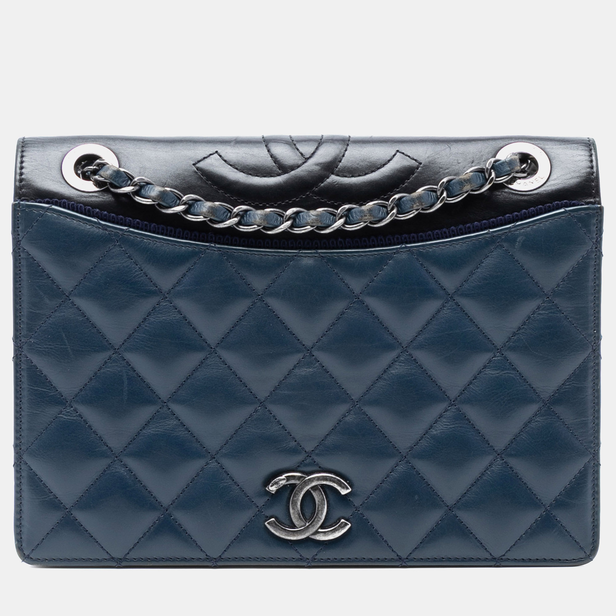 

Chanel Blue Medium Quilted Lambskin Ballerine Flap