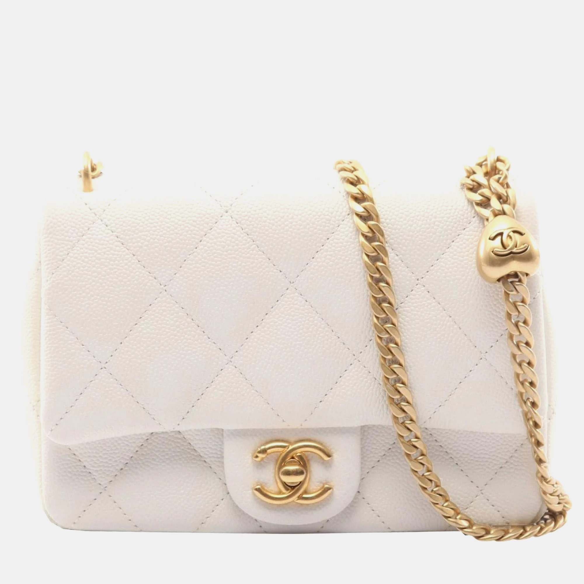 

Chanel Matelasse Shoulder Bag In Calfskin Leather White