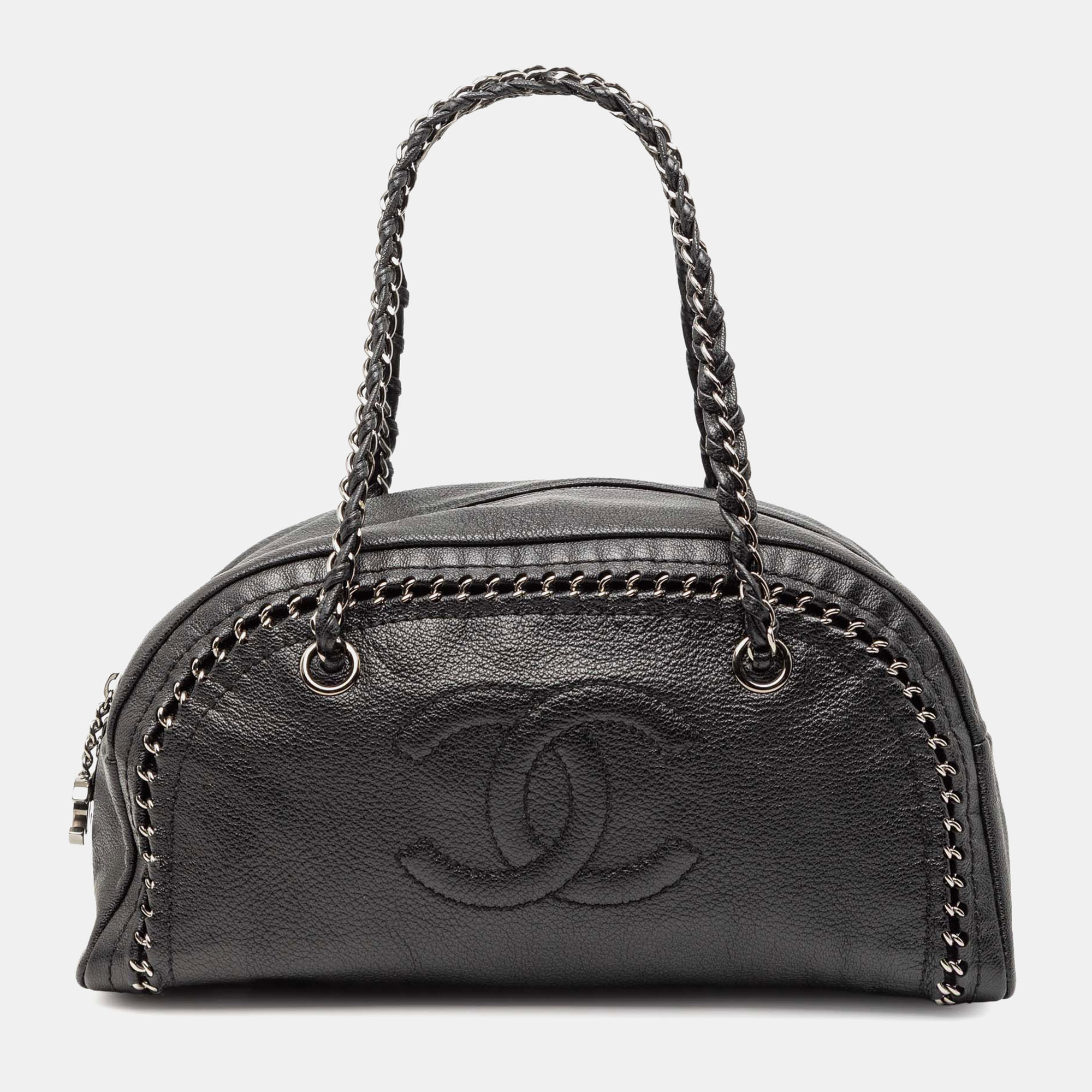 

Chanel Black Medium Calfskin Luxe Ligne Bowler Bag