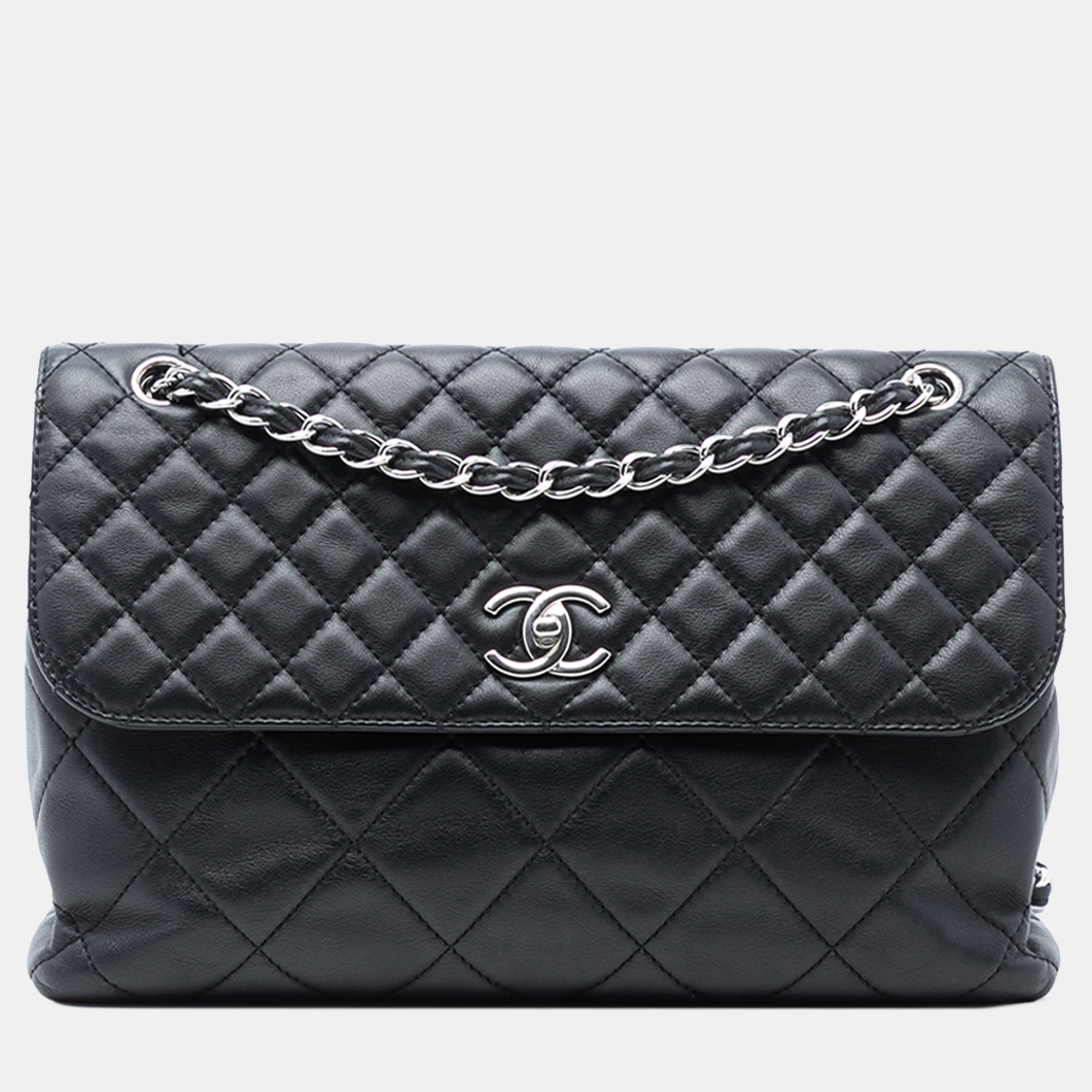 

Chanel Black CC Quilted Calfskin In The Business Flap