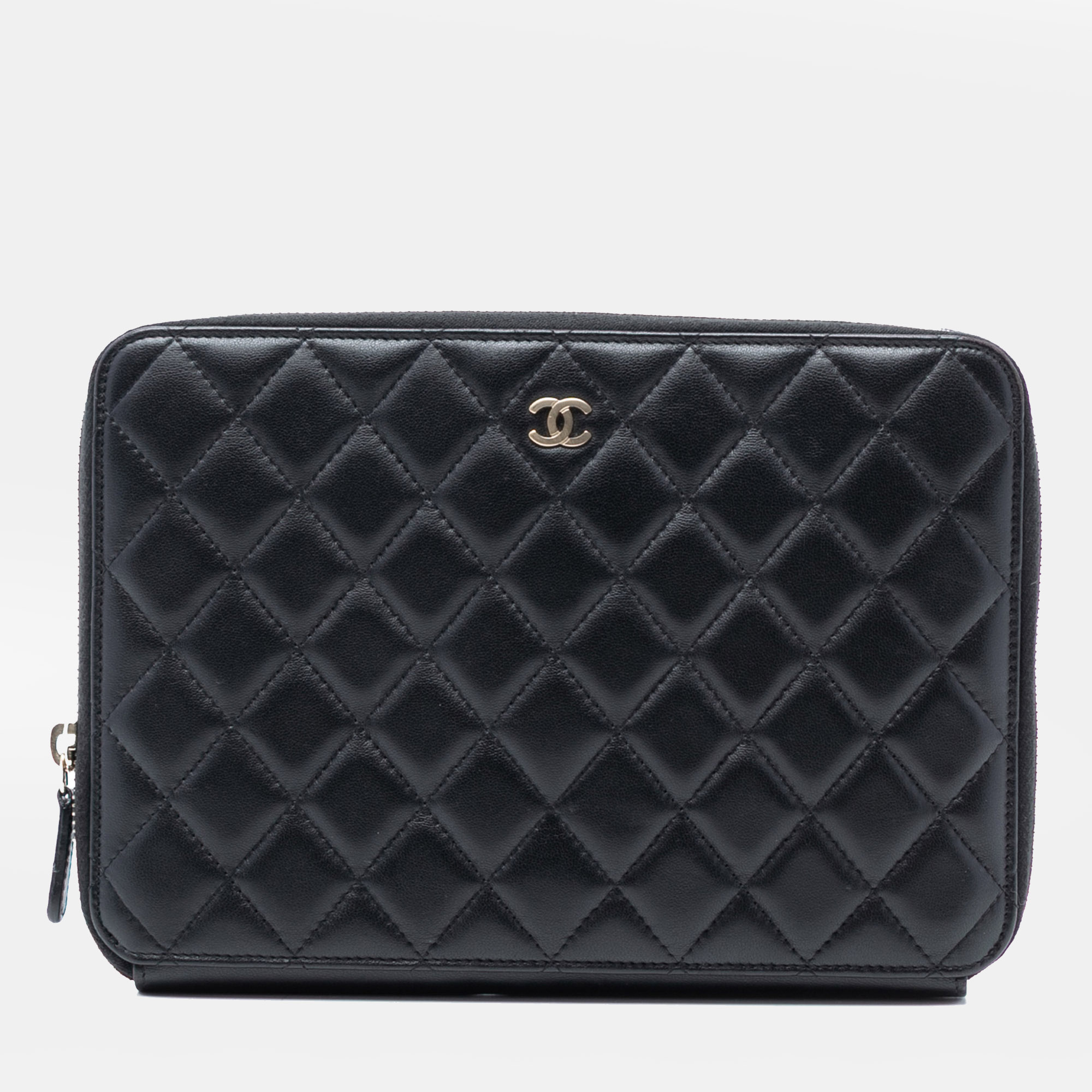 

Chanel Black CC Grained Calfskin Classic Zipped Travel Pouch