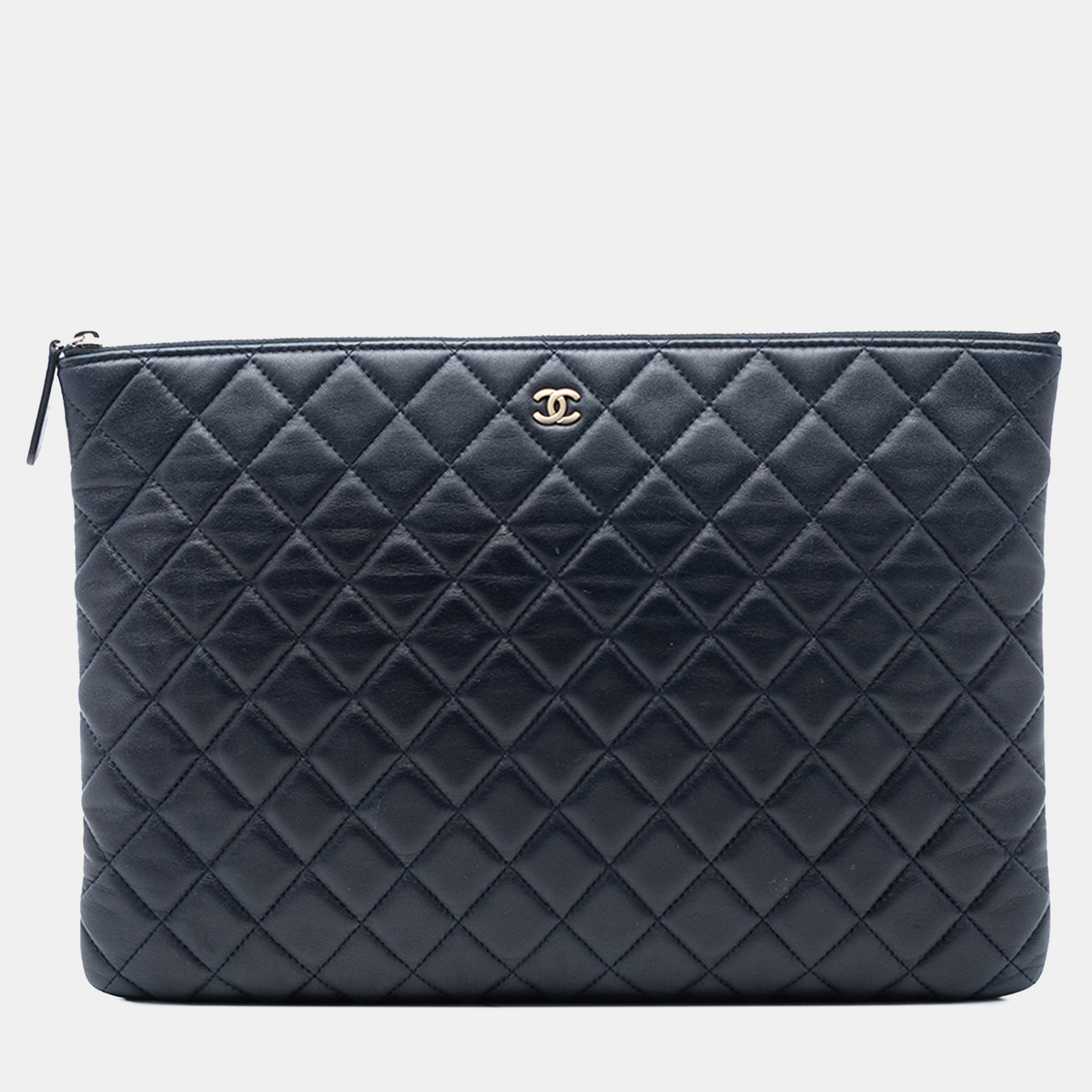

Chanel Blue Paris Dubai Large CC Quilted Lambskin O Case Clutch
