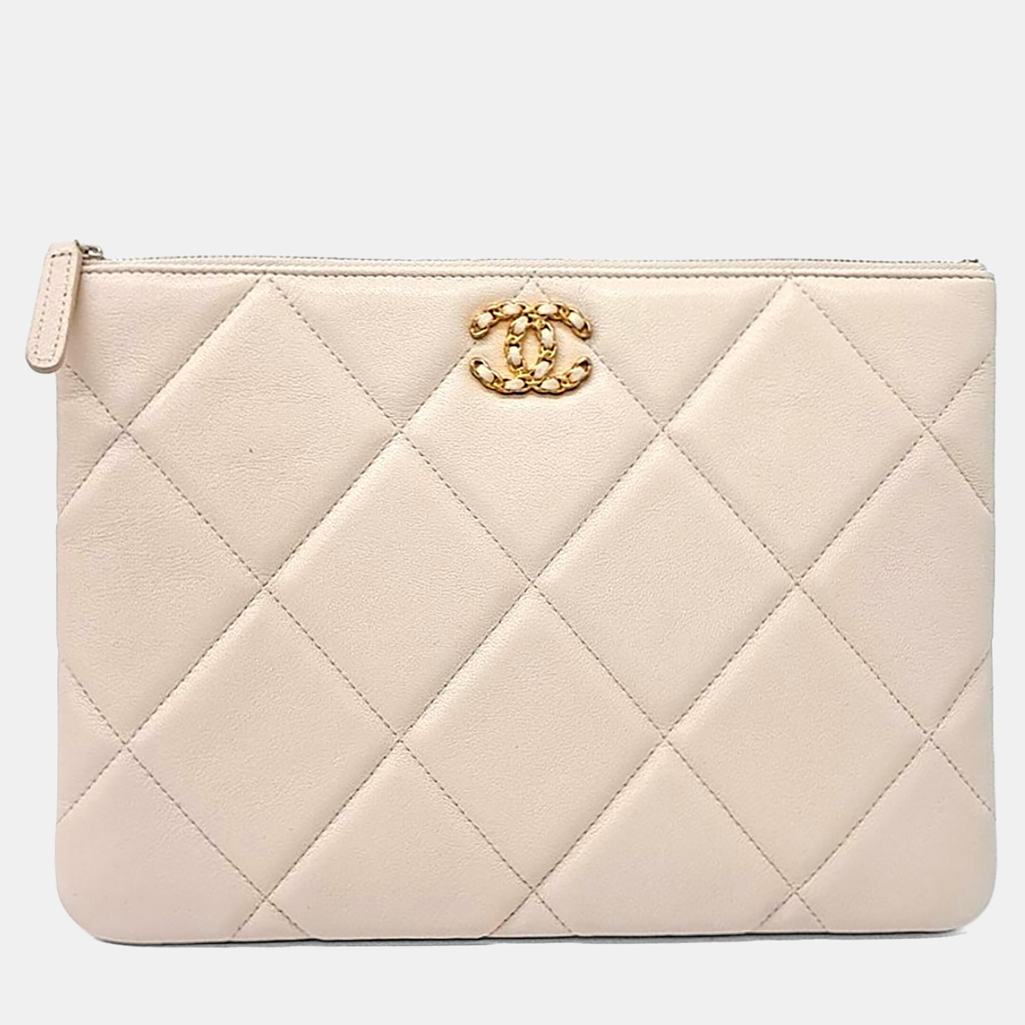 

Chanel Cream Leather 19 Clutch New Medium