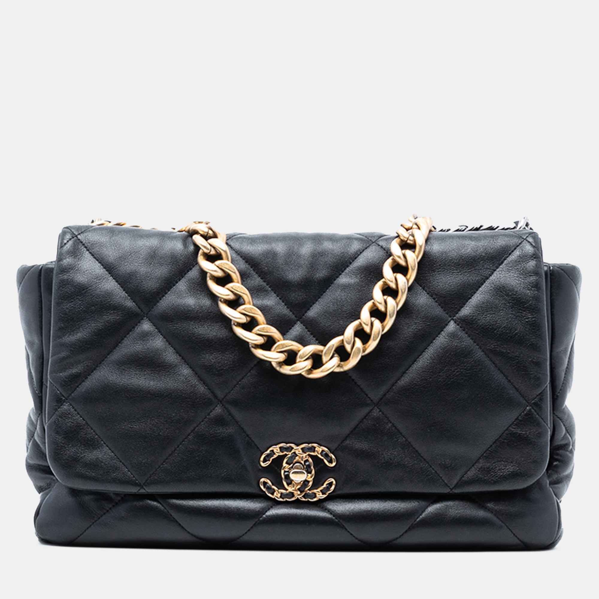 

Chanel Black Maxi Lambskin 19 Flap