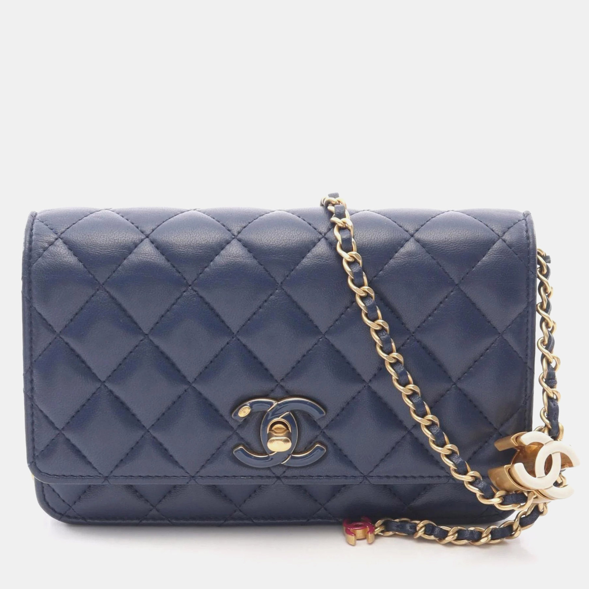 

Chanel Matelasse Shoulder Bag Lambskin Leather Blue