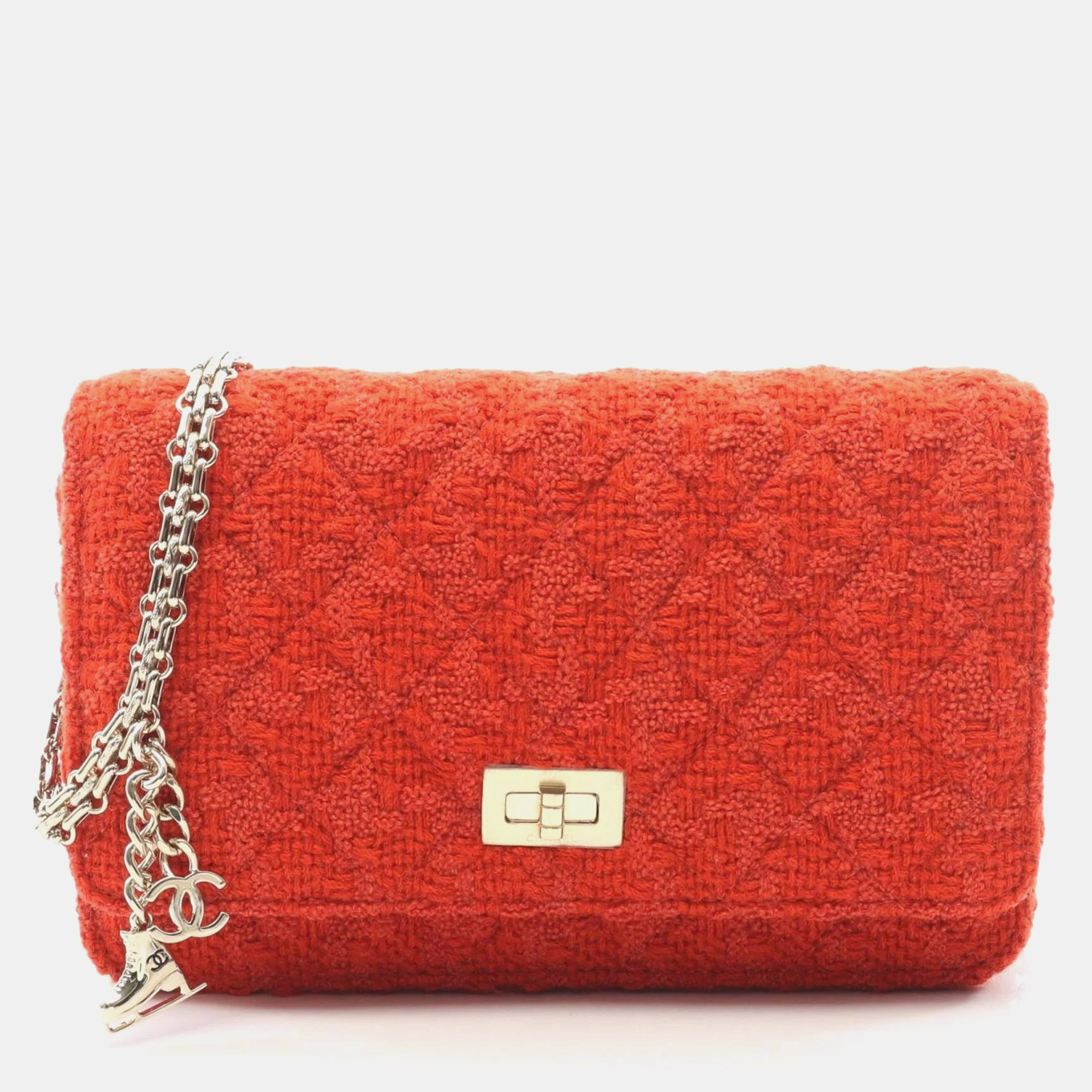 

Chanel 2.55 Matelasse Shoulder Bag Fabric Red