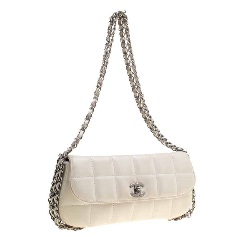 Pre-owned Chanel 2006 East West Flap Shoulder Bag In White
