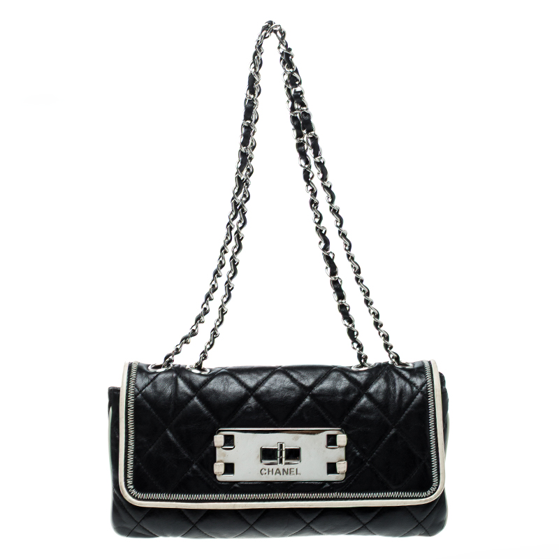مملوكة مسبقًا Chanel Black Quilted Leather East West Flap Bag