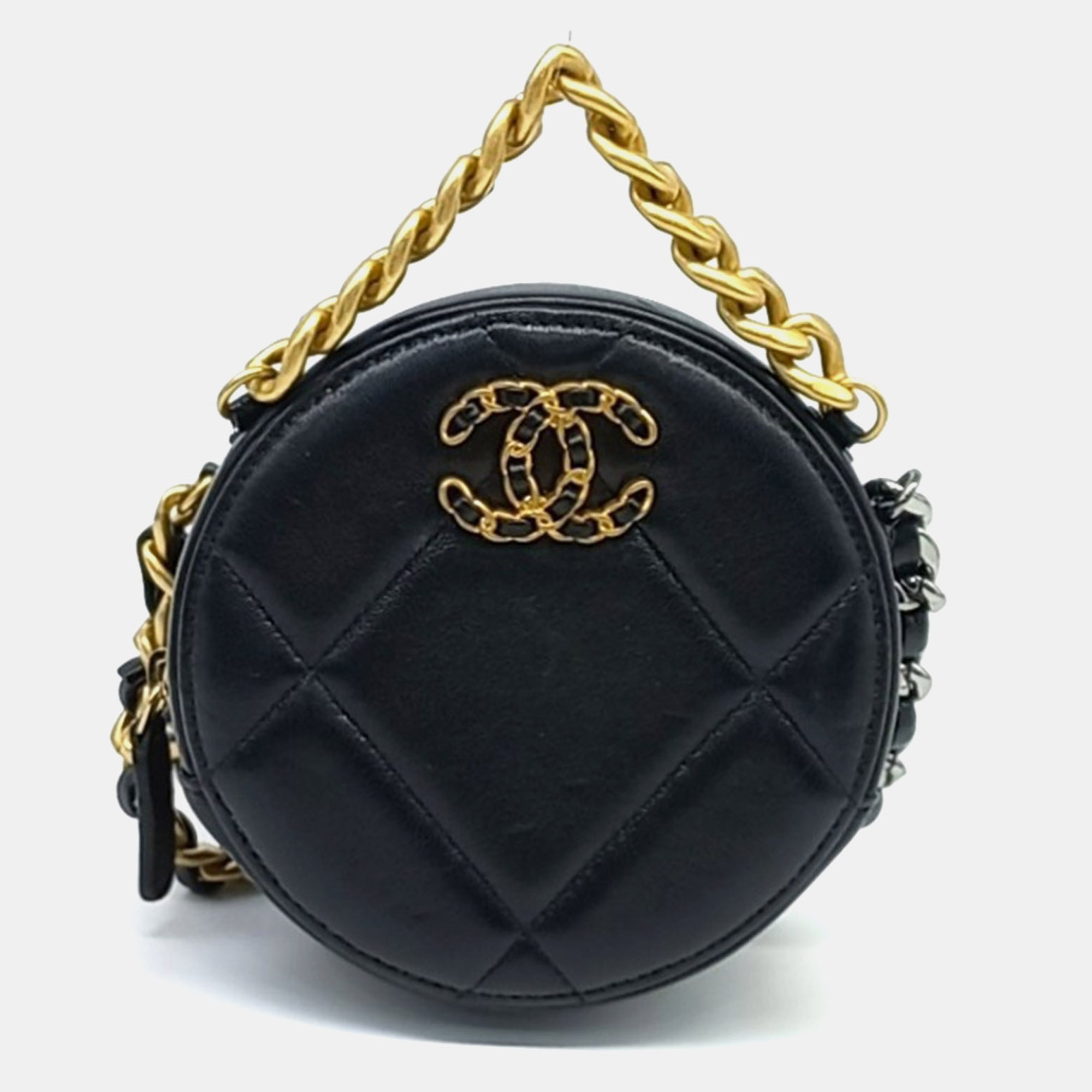 Chanel Chanel 19 at The Luxury Closet