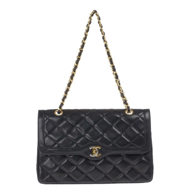 Pre Owned Chanel Black Lambskin Vintage Medium Flap Bag