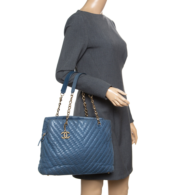 Chanel Blue Shimmer Leather Surpique Chevron Medium Flap Bag