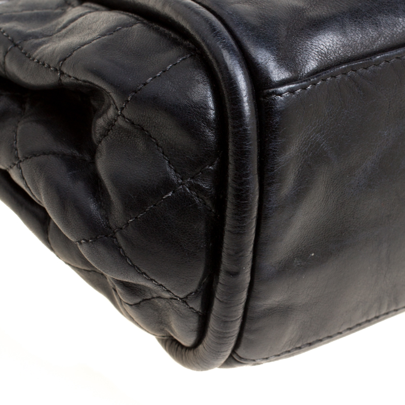 Chanel Black Leather Kisslock Accordian Shoulder Bag Chanel