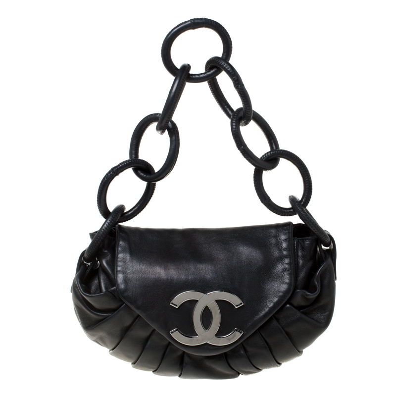 chanel pleated bag