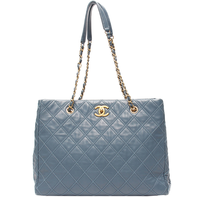 Pre Owned Chanel Blue Quilted Leather Shoulder Bag