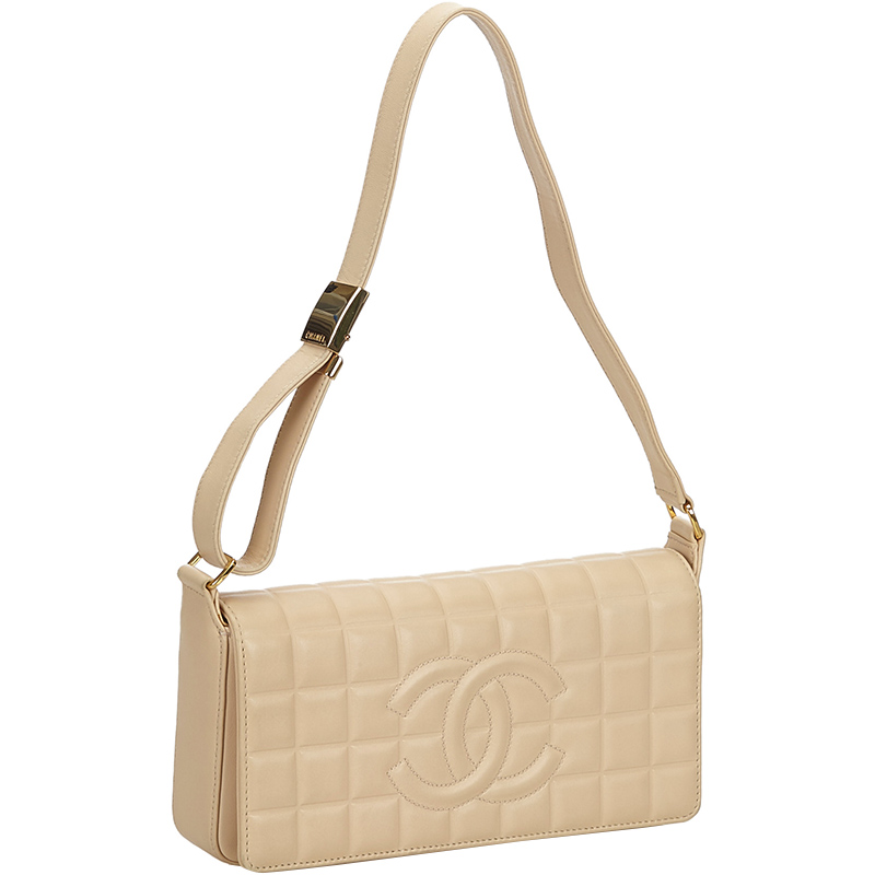 

Chanel Beige Leather Chocolate Bar Shoulder Bag