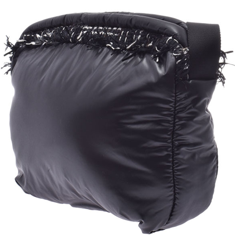 

Chanel Black Nylon Coco Neige Shoulder Bag