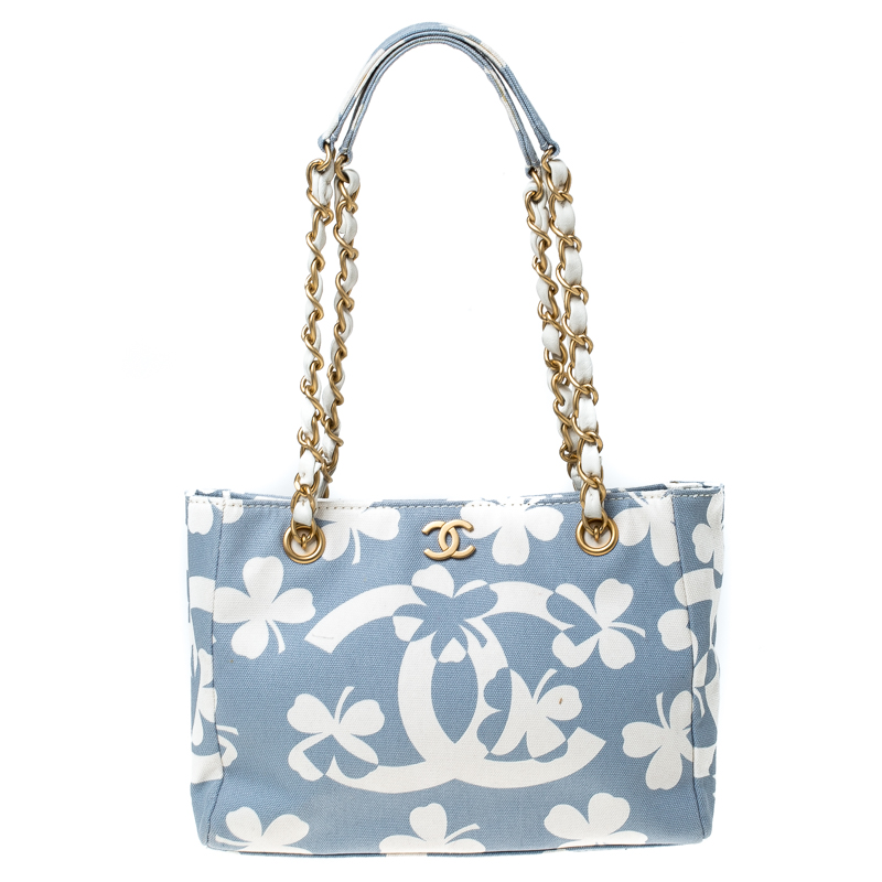Pre Owned Chanel Blue/White CC Floral Print Canvas Chain Tote 