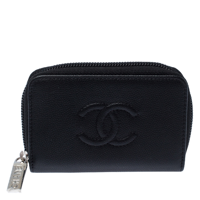 مملوكة مسبقًا Chanel Black Leather Small Timeless CC Zip Coin Purse