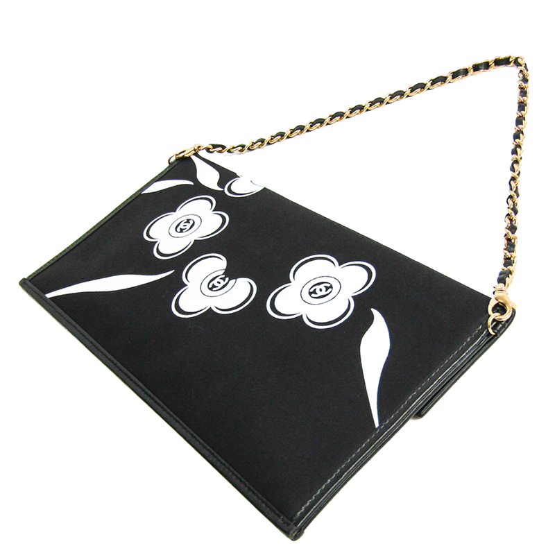 

Chanel Black Nylon Camellia Shoulder Bag