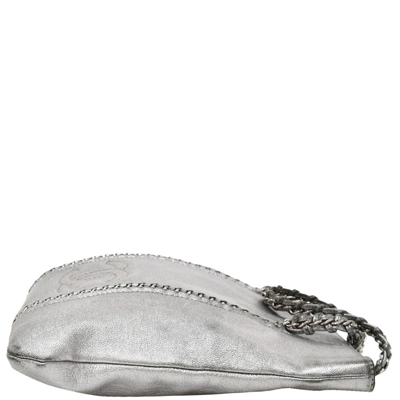 

Chanel Silver Metallic Leather Chain Trim Flat Tote Bag